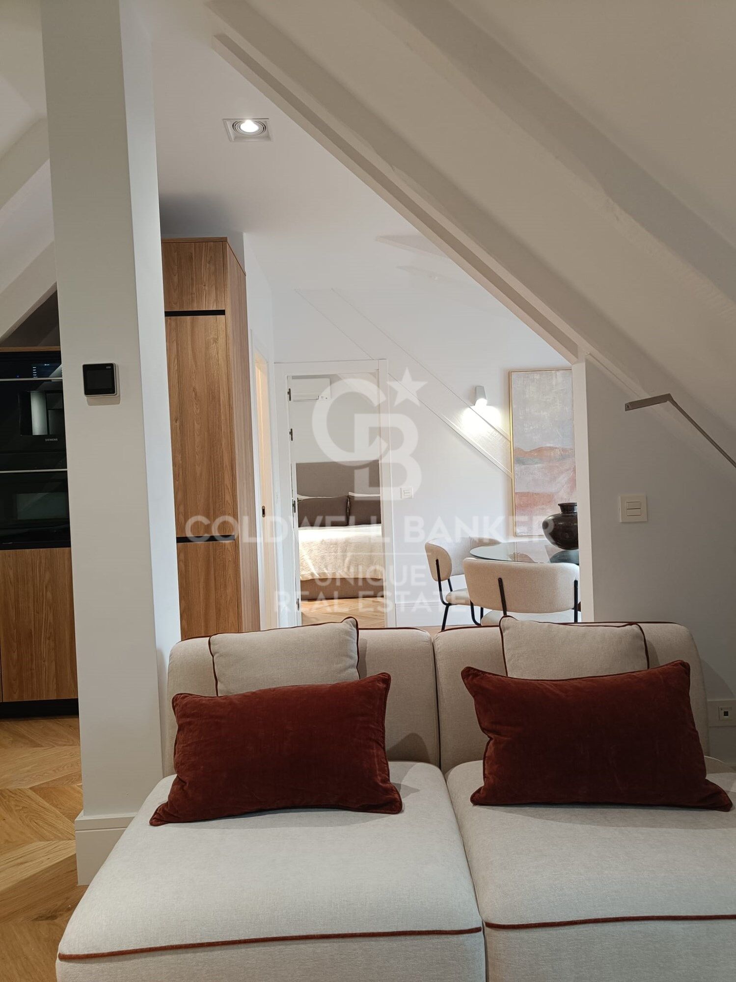 Penthouse with terrace in Castellana, Madrid