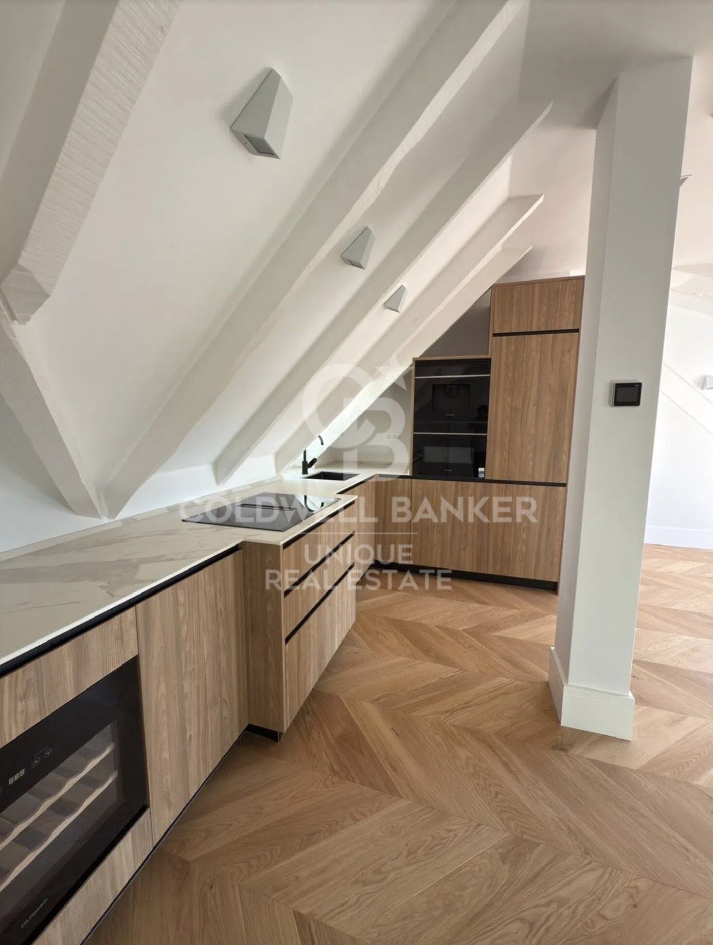 Penthouse with terrace in Castellana, Madrid