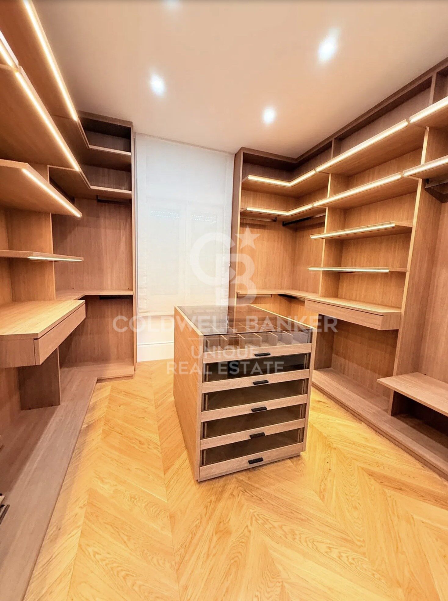 Penthouse rénové avec terrasse à Castellana, Madrid