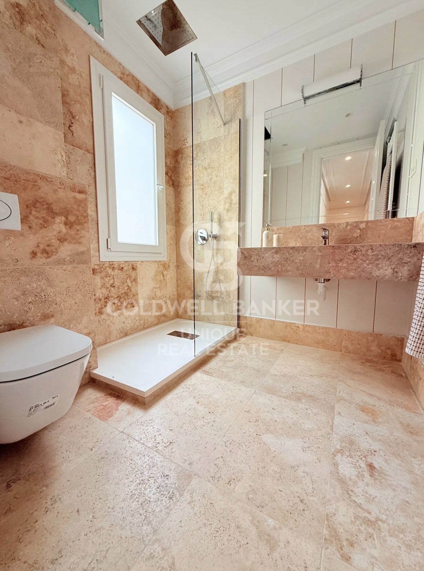 Penthouse rénové avec terrasse à Castellana, Madrid