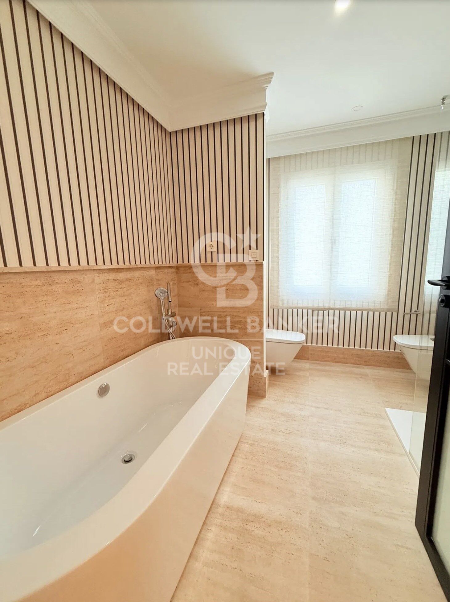 Penthouse rénové avec terrasse à Castellana, Madrid