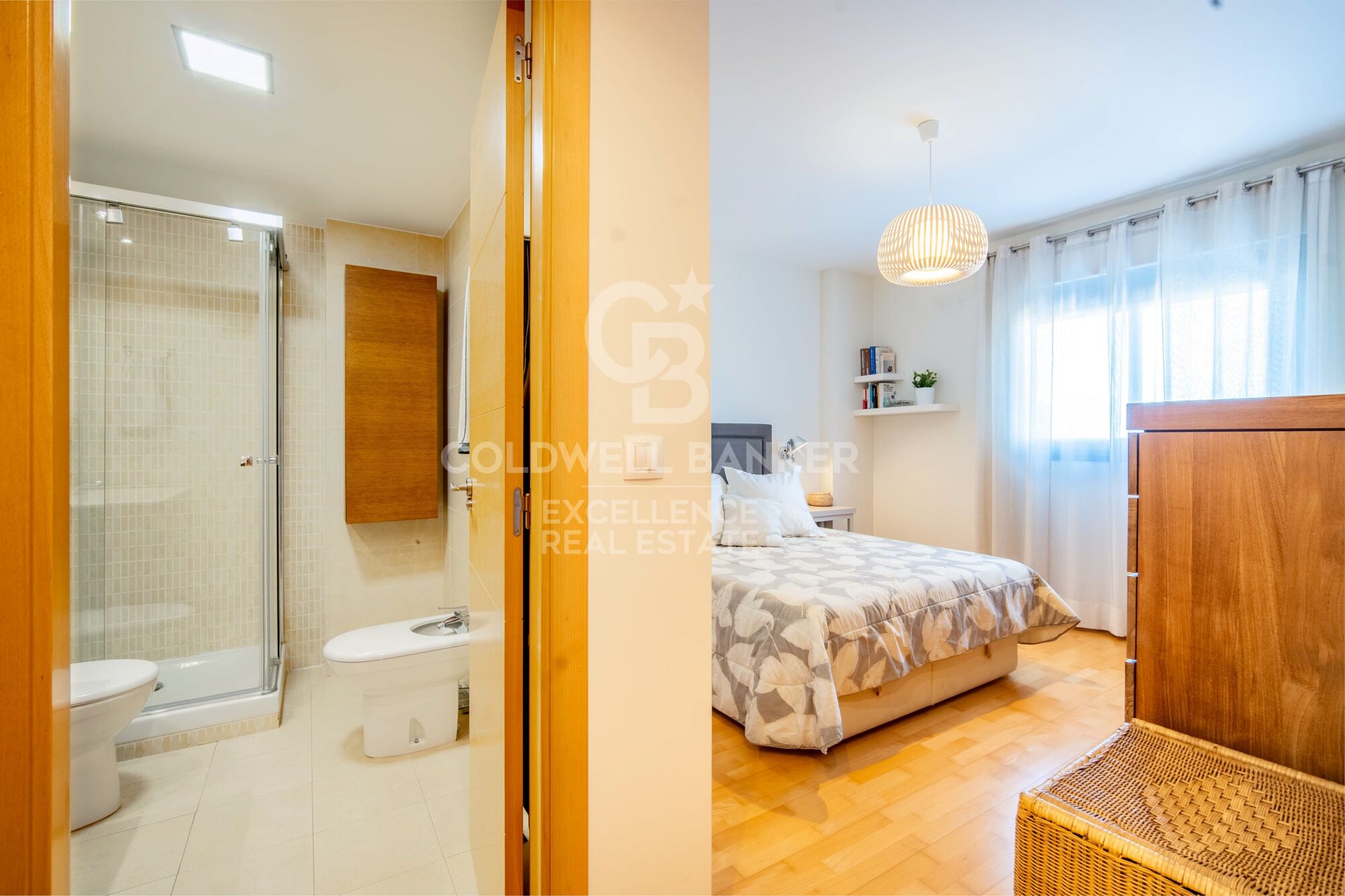 Luminoso Piso de 142 m2 con 4 dormitorios, Garaje y Trastero en Albors, Valencia