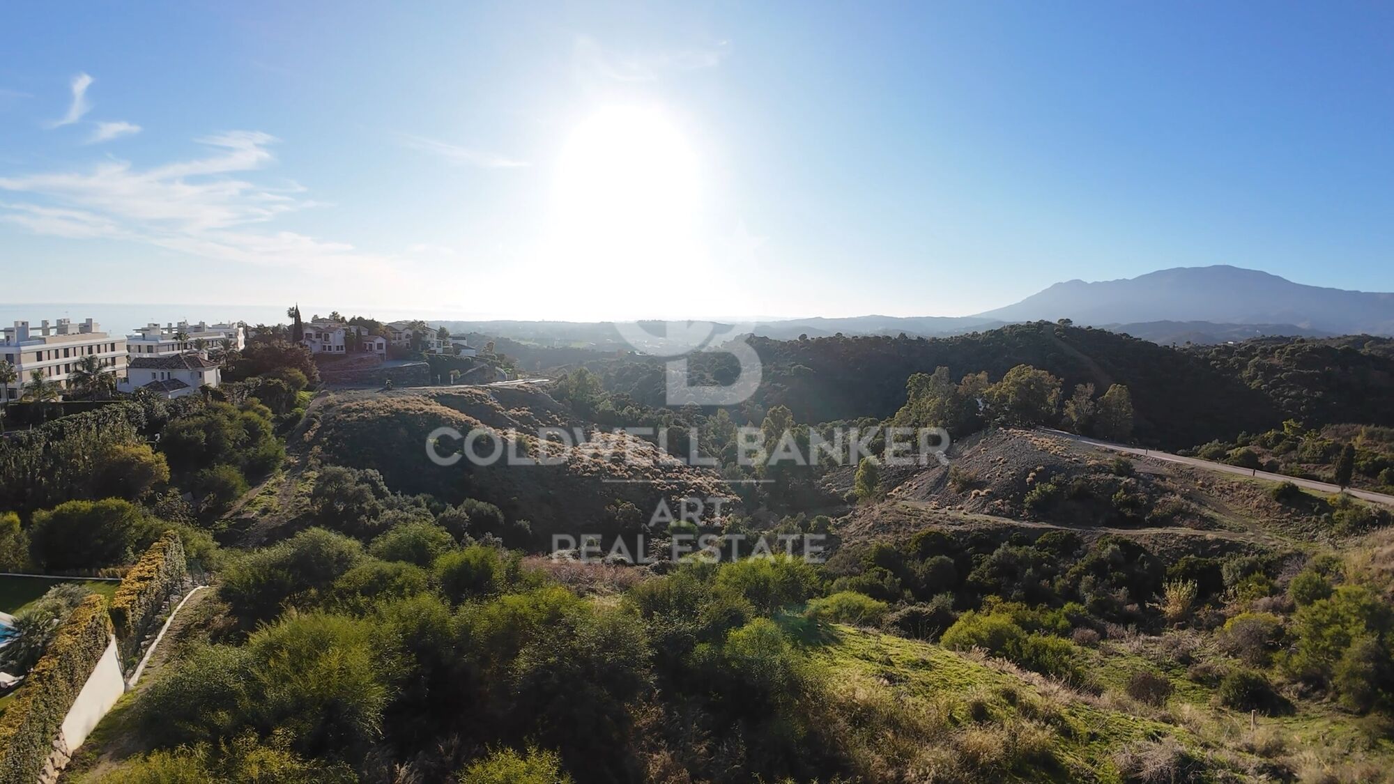 Unglaubliches Baugrundstück mit Panoramablick in Estepona