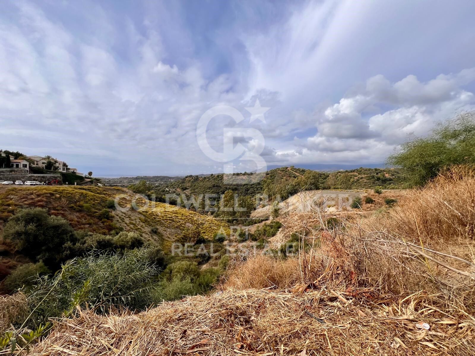 Amazing building plot with panoramic views in Estepona