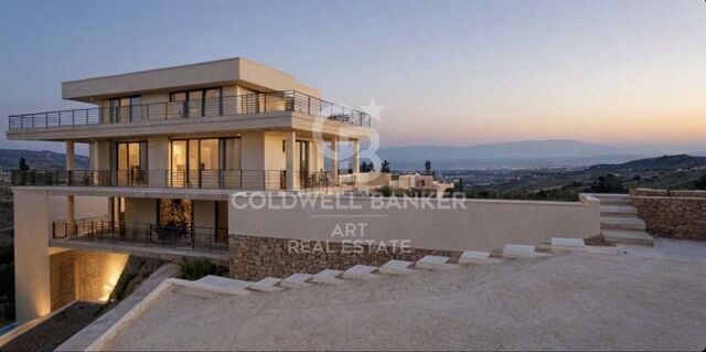 Amazing building plot with panoramic views in Estepona