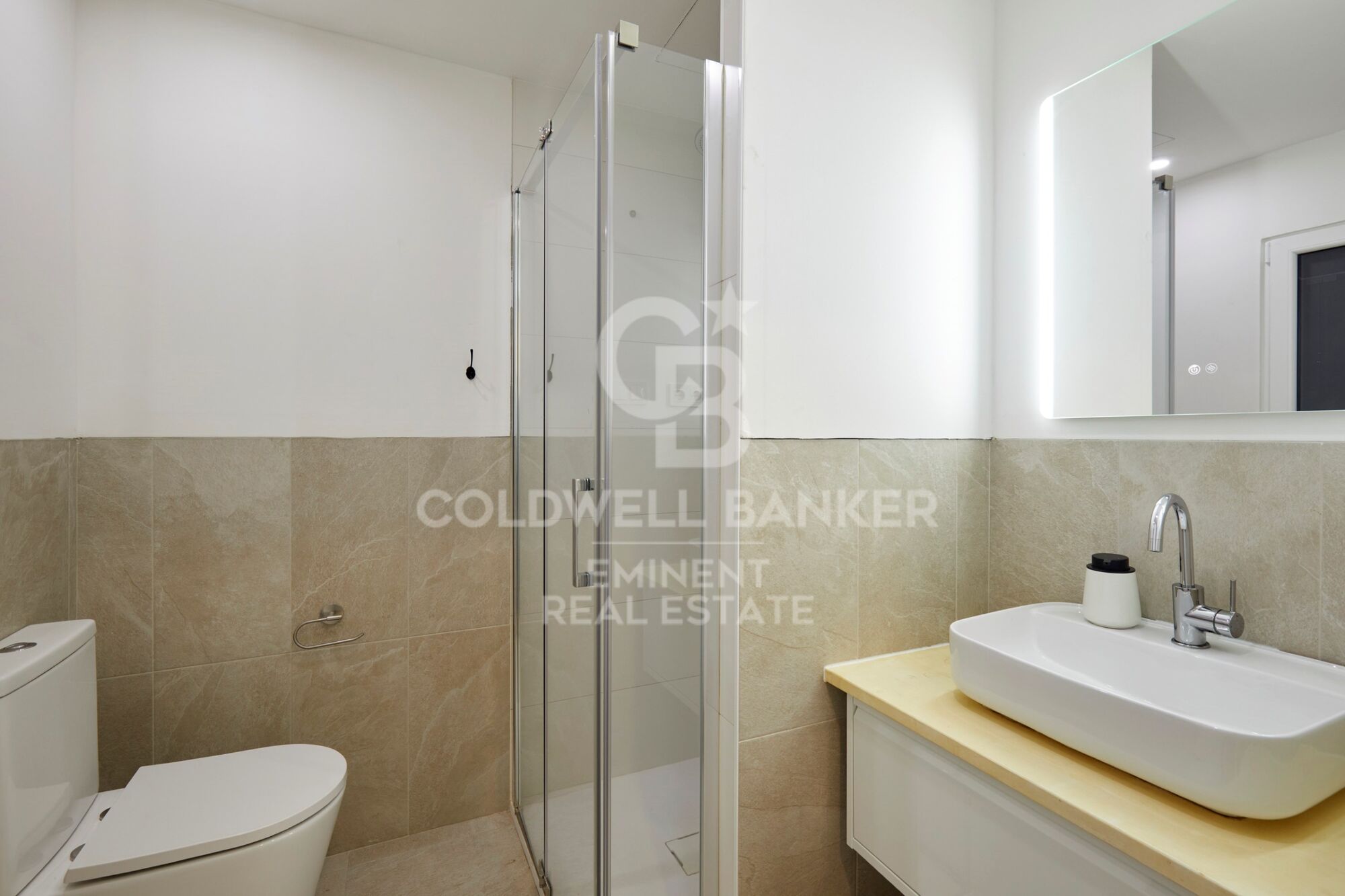 Flat 4 Bedrooms Sale Barcelona