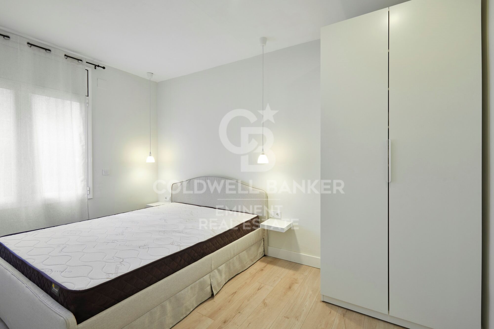 Flat 4 Bedrooms Sale Barcelona