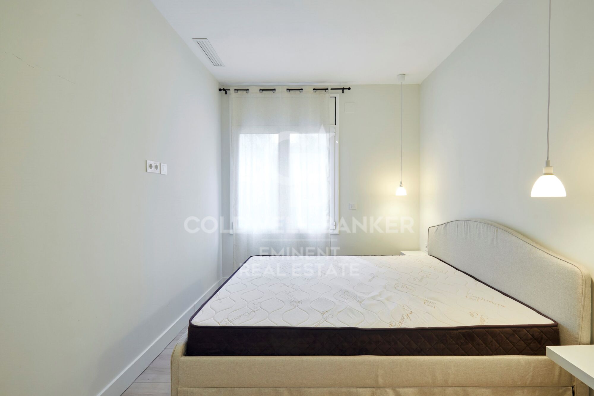 Flat 4 Bedrooms Sale Barcelona