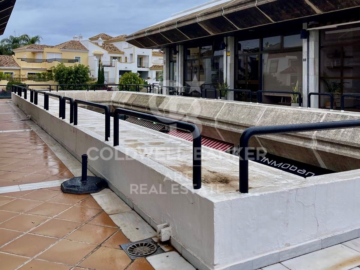 Local commercial à vendre à Guadalmina Alta, Marbella