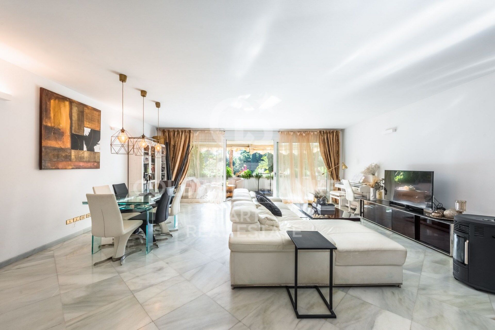 Magnifique appartement dans le centre de Marbella, à seulement 50 mètres de la plage