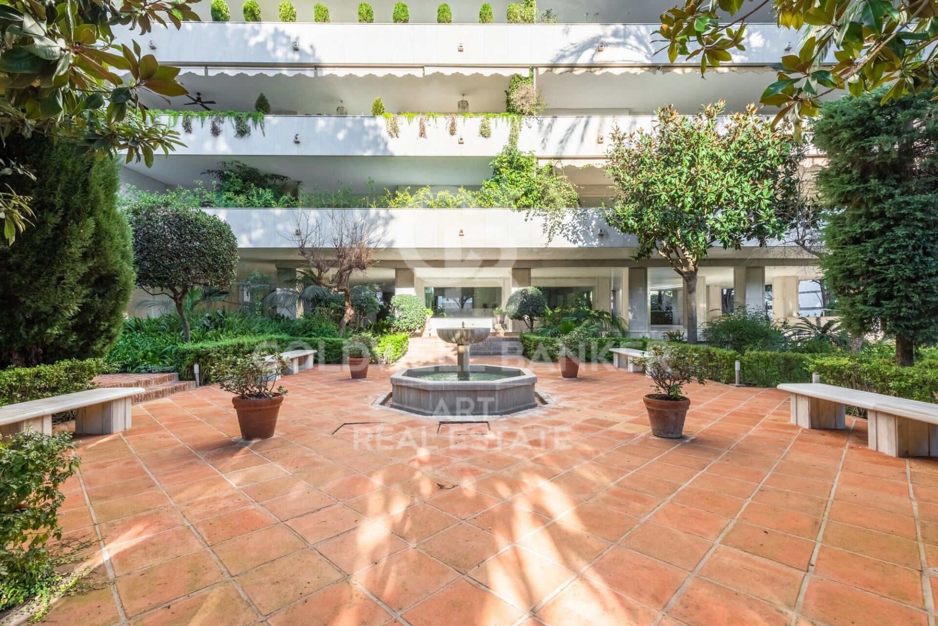 Magnifique appartement dans le centre de Marbella, à seulement 50 mètres de la plage