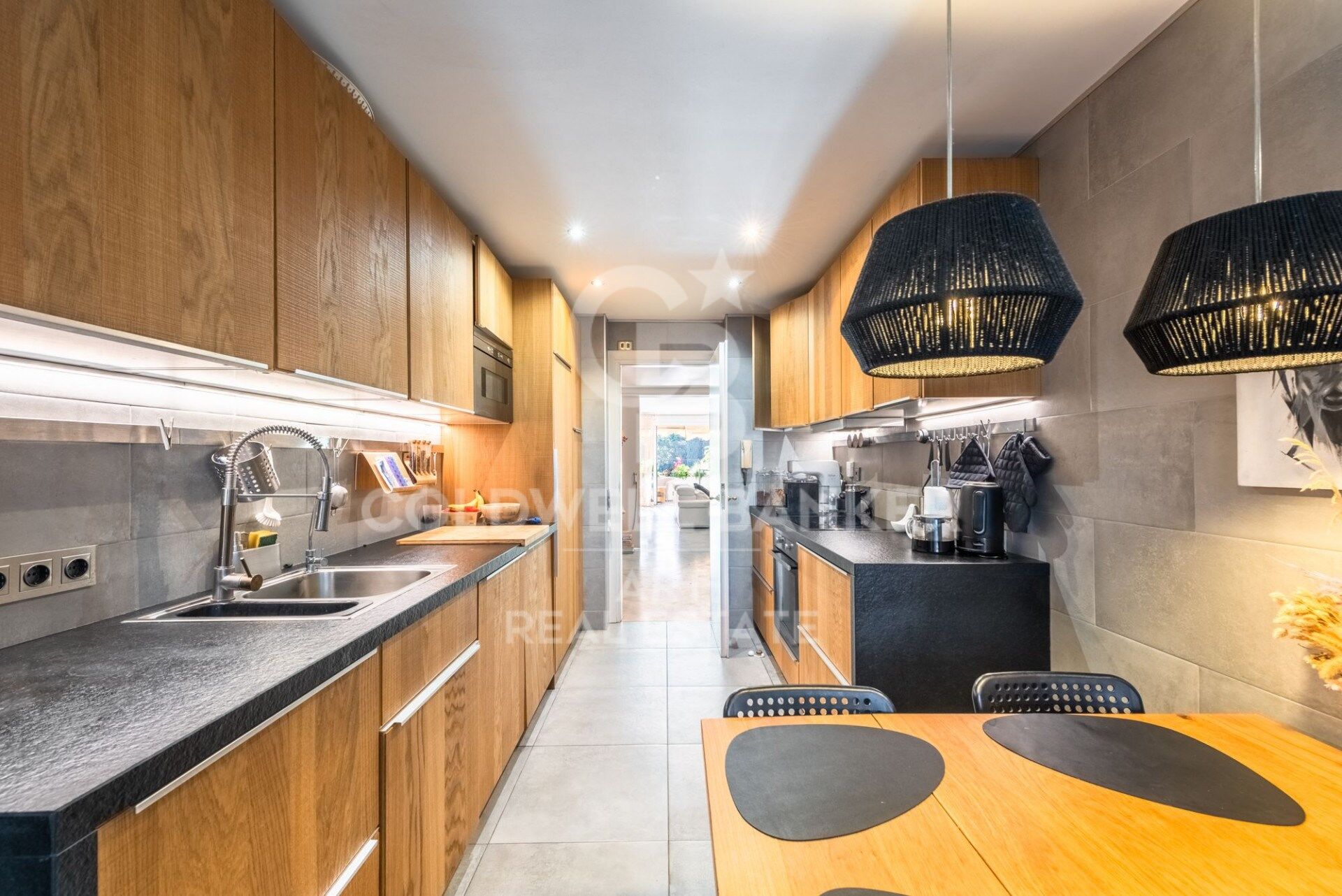 Magnificent apartment in the centre of Marbella, just 50 metres from the beach