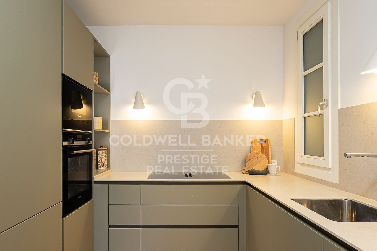 Appartement rénové à vendre près de la rue Enric Granados
