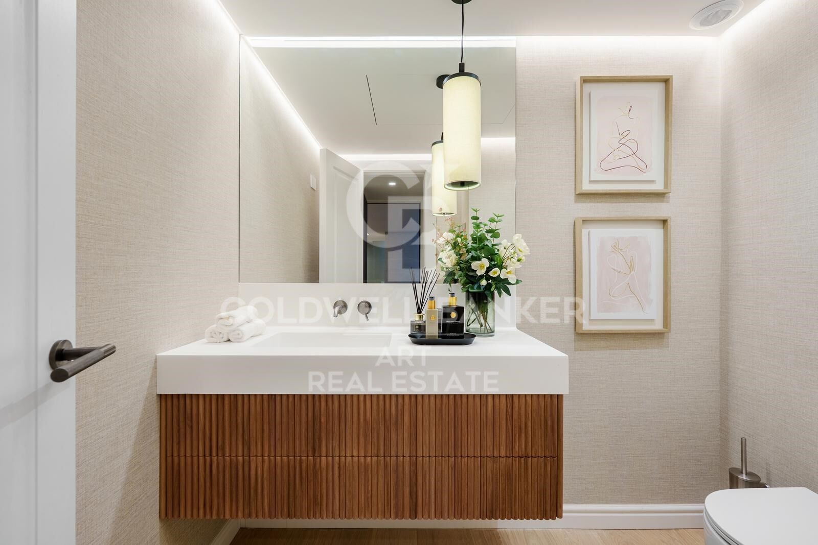 Exklusive moderne mediterrane Villa in La Quinta mit Panoramablick auf das Meer.