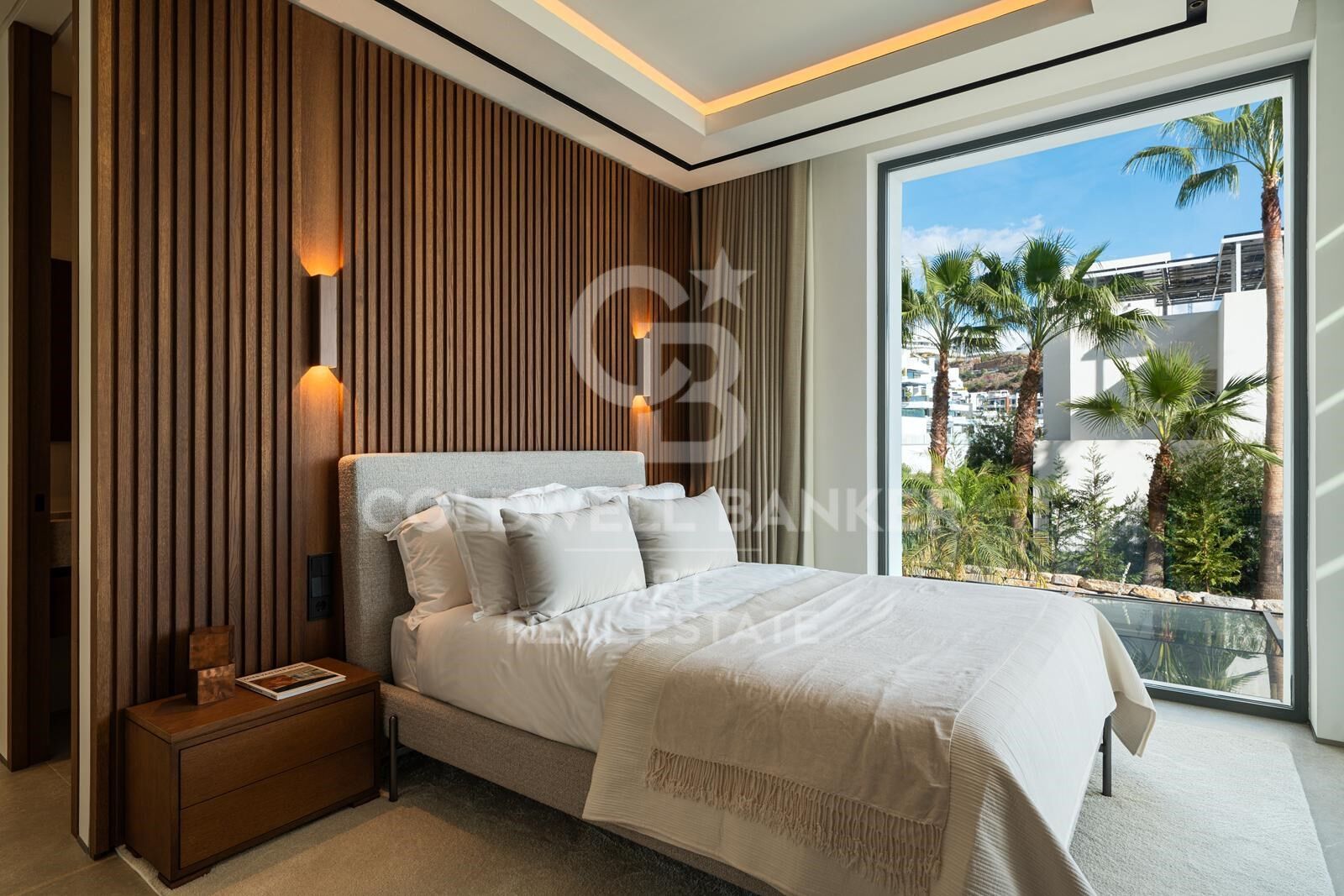 Espectacular villa en primera línea de golf en La Quinta, Benahavís