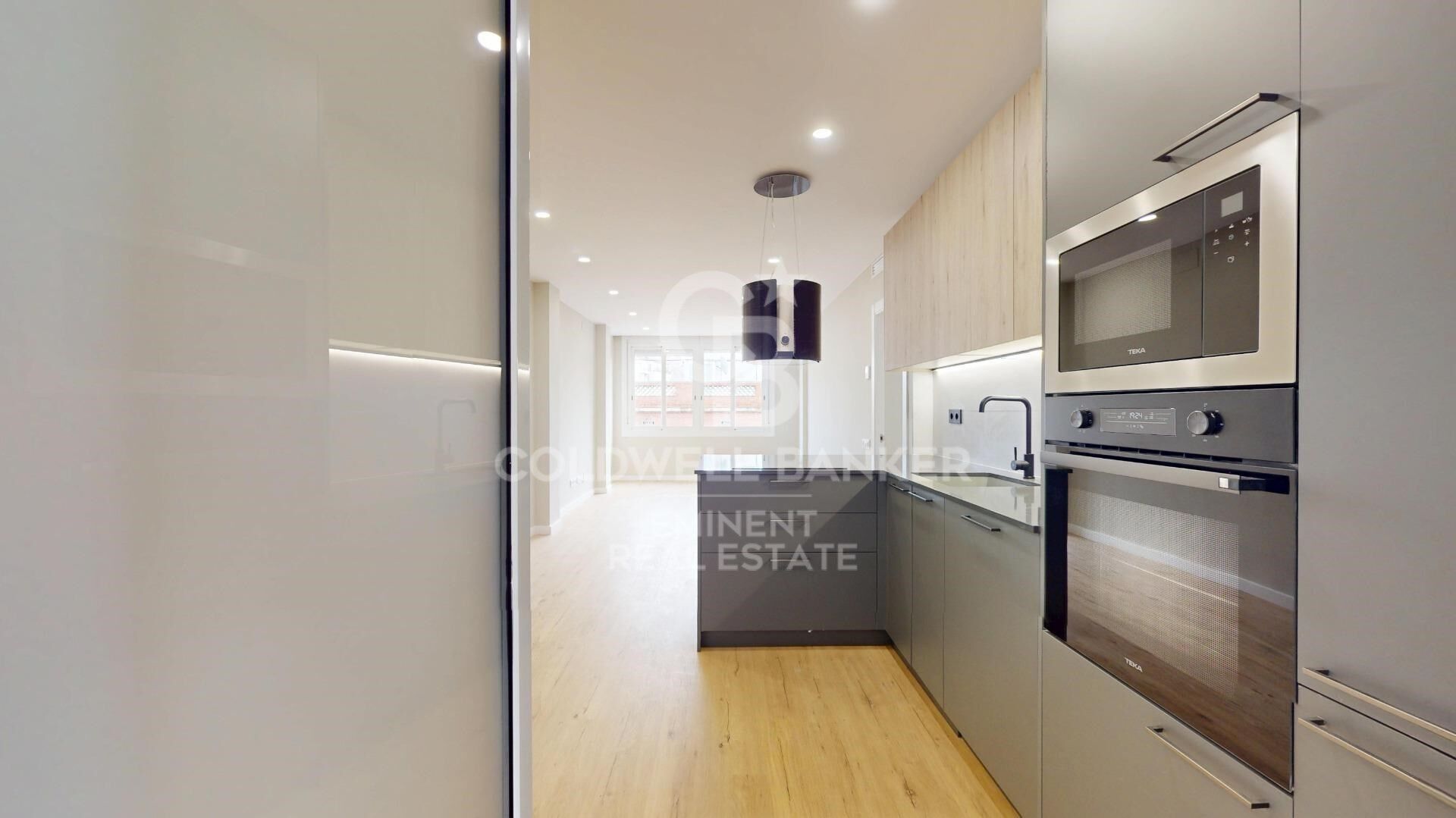 Piso completamente reformado a nuevo en Sants-Badal