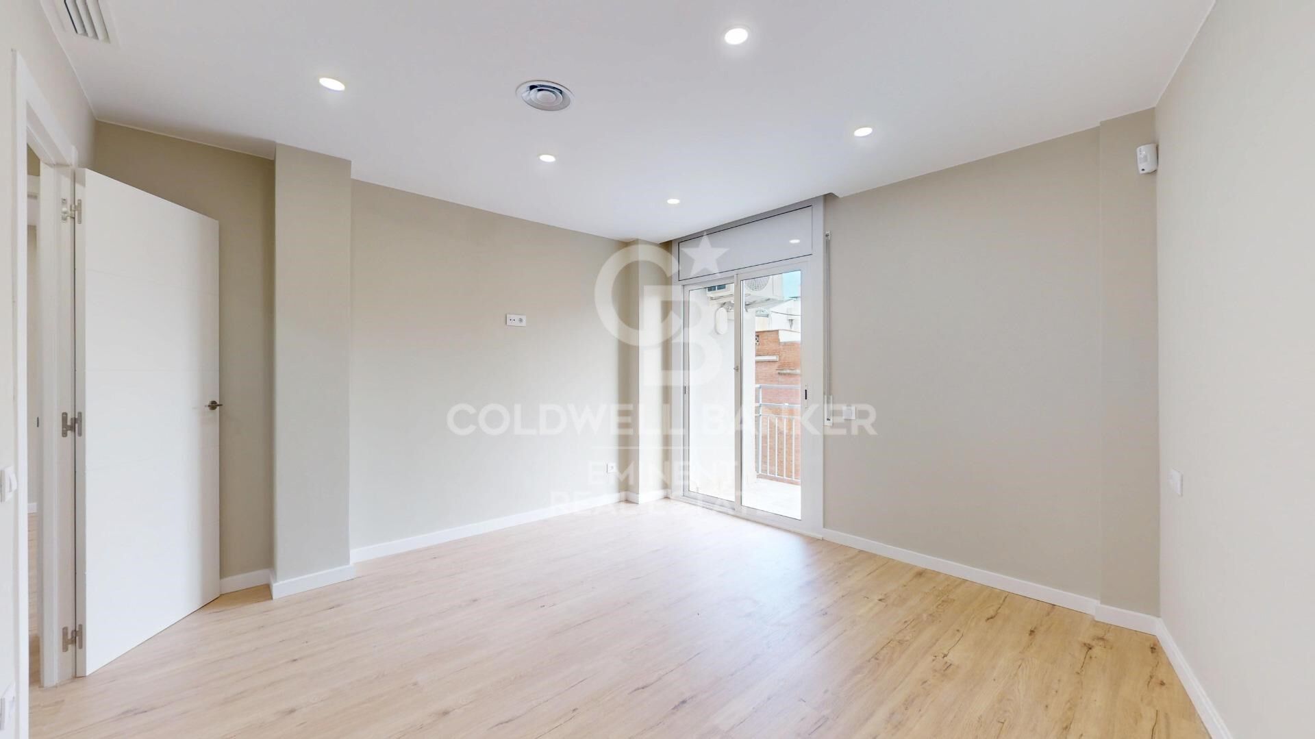 Piso completamente reformado a nuevo en Sants-Badal