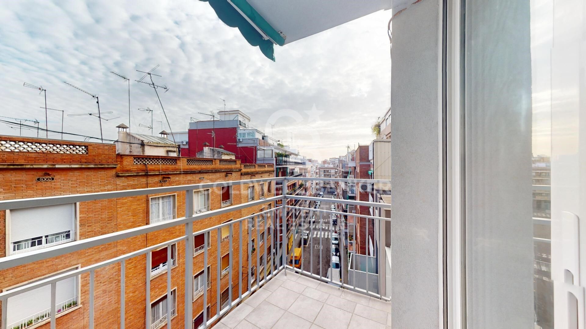 Piso completamente reformado a nuevo en Sants-Badal