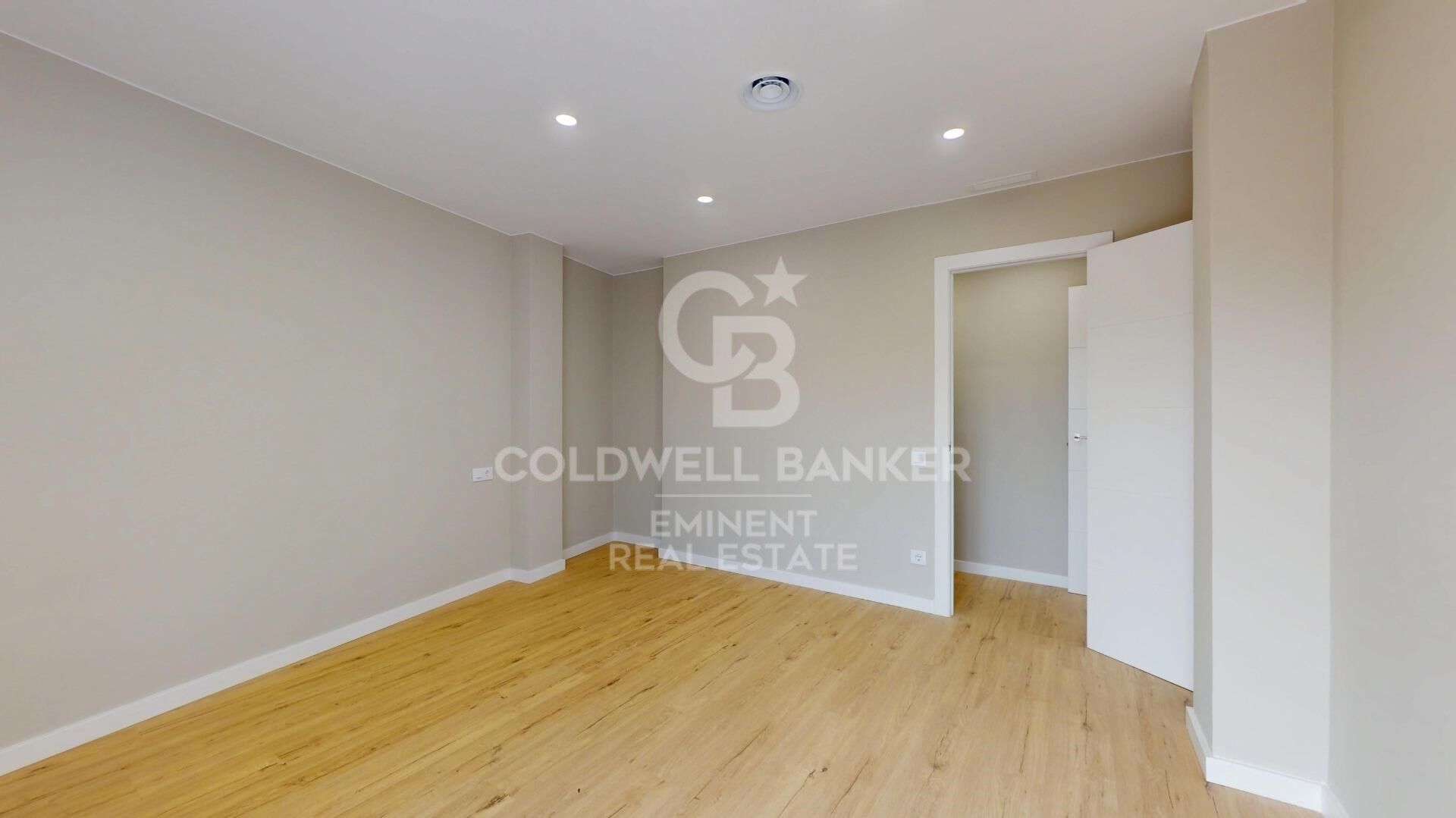 Piso completamente reformado a nuevo en Sants-Badal