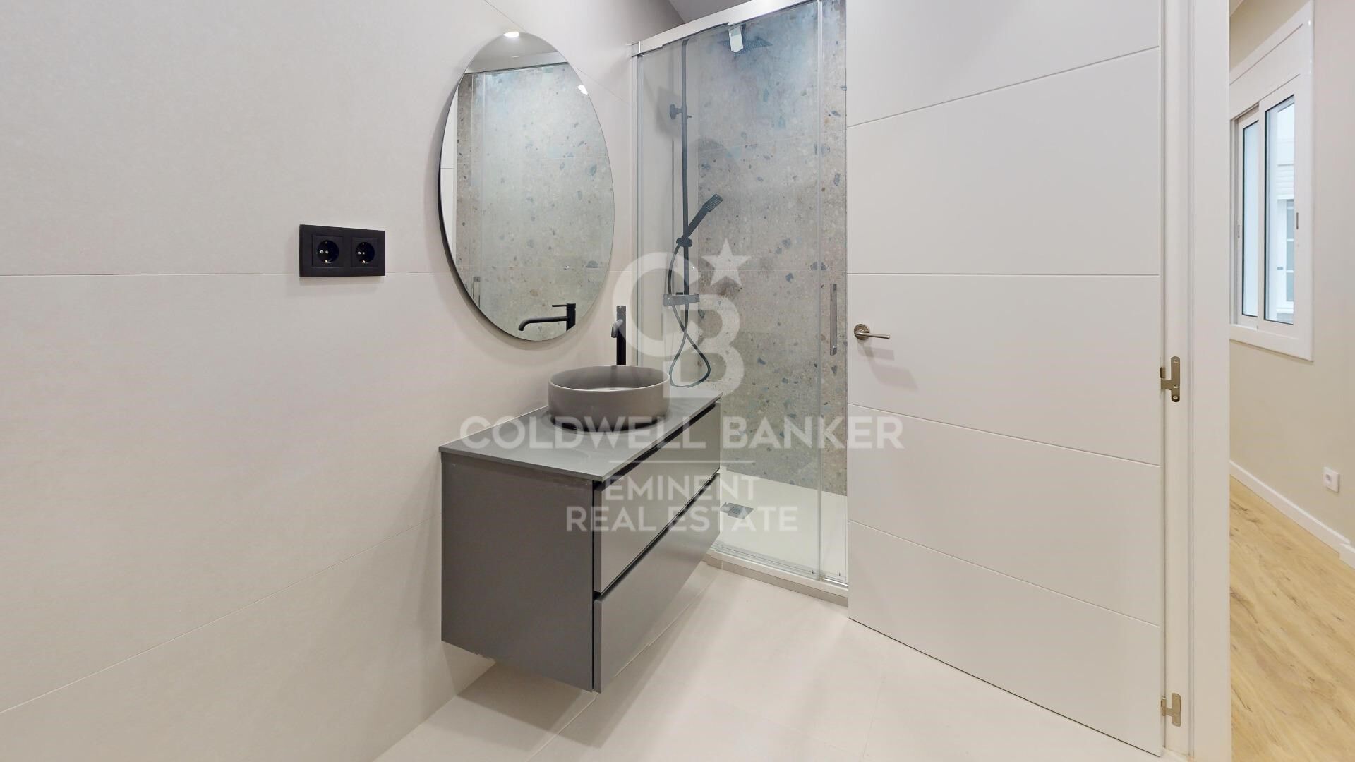 Piso completamente reformado a nuevo en Sants-Badal