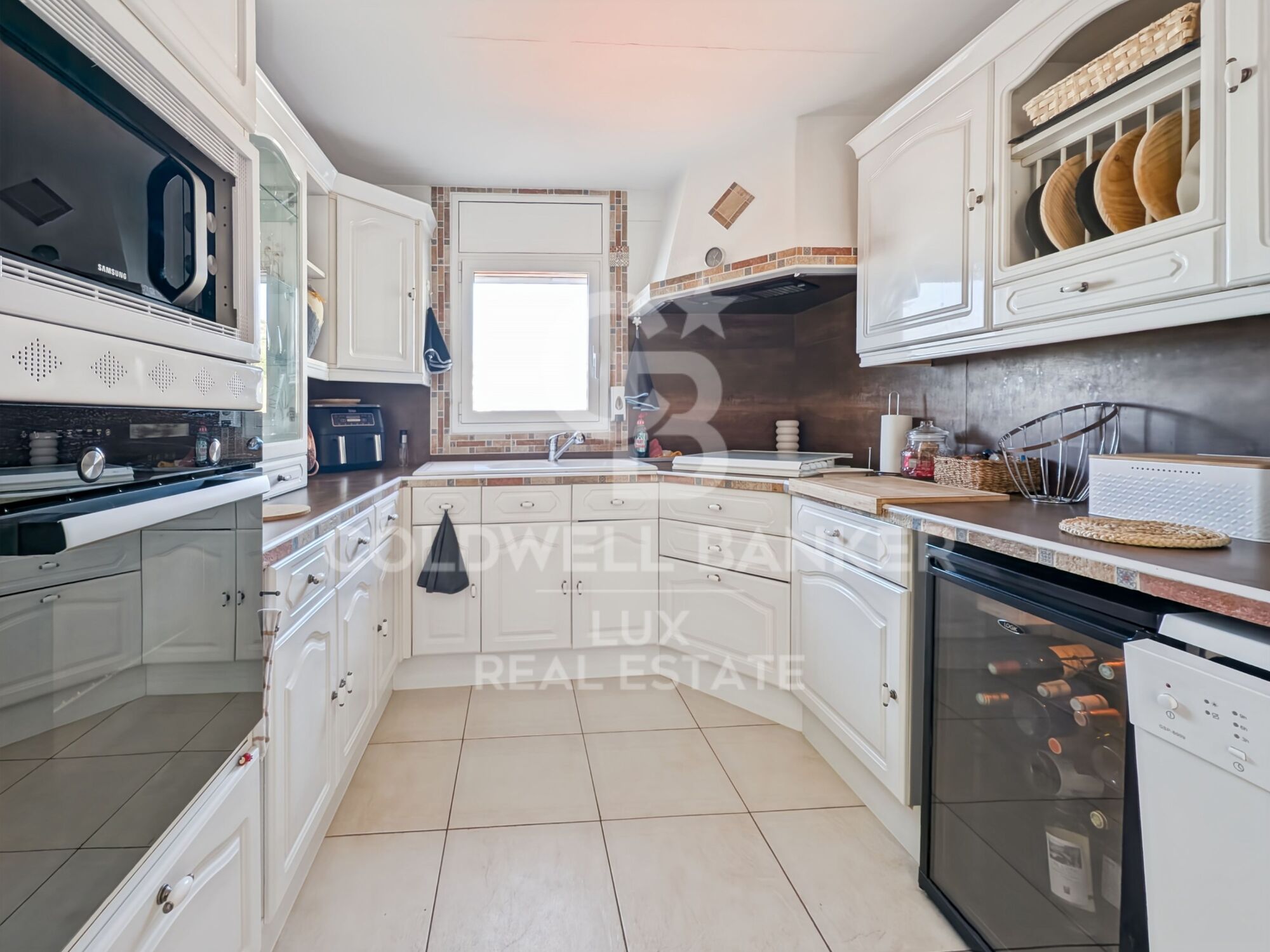 Maison à vendre à Roses, Canyelles : vue mer, piscine et garage privé