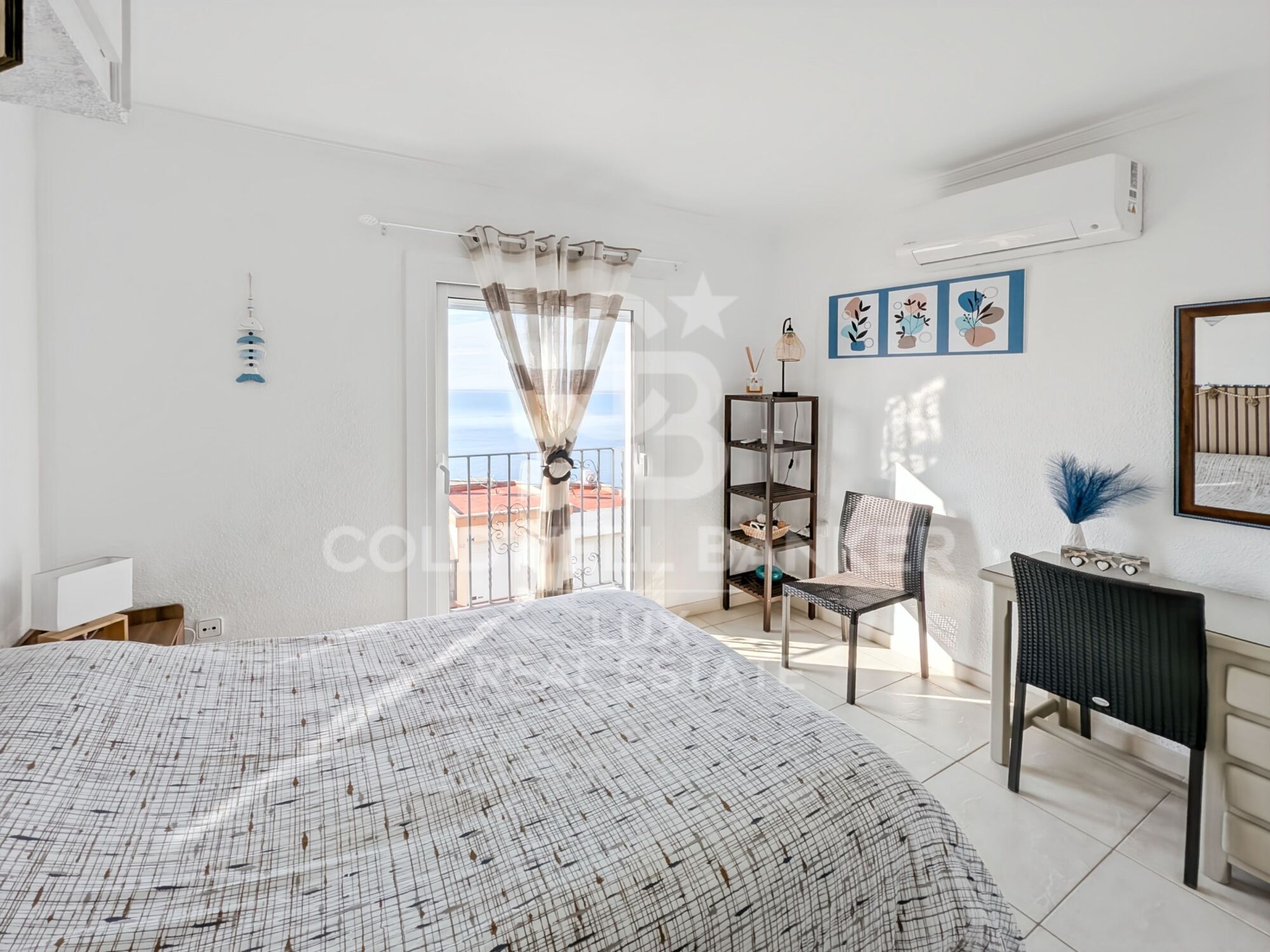 Haus zu verkaufen in Roses, Canyelles: Meerblick, Swimmingpool und private Garage