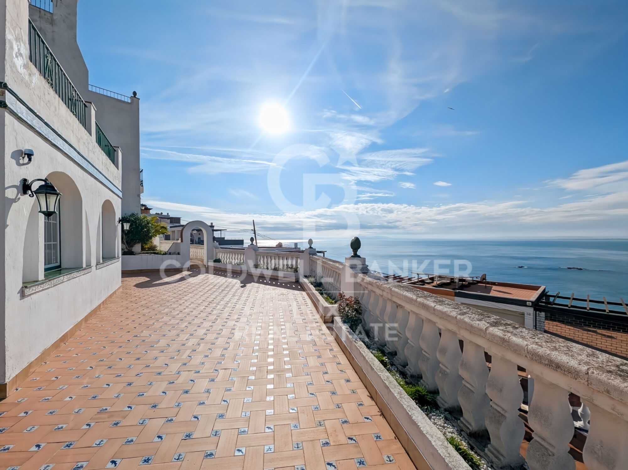 Maison à vendre à Roses, Canyelles : vue mer, piscine et garage privé