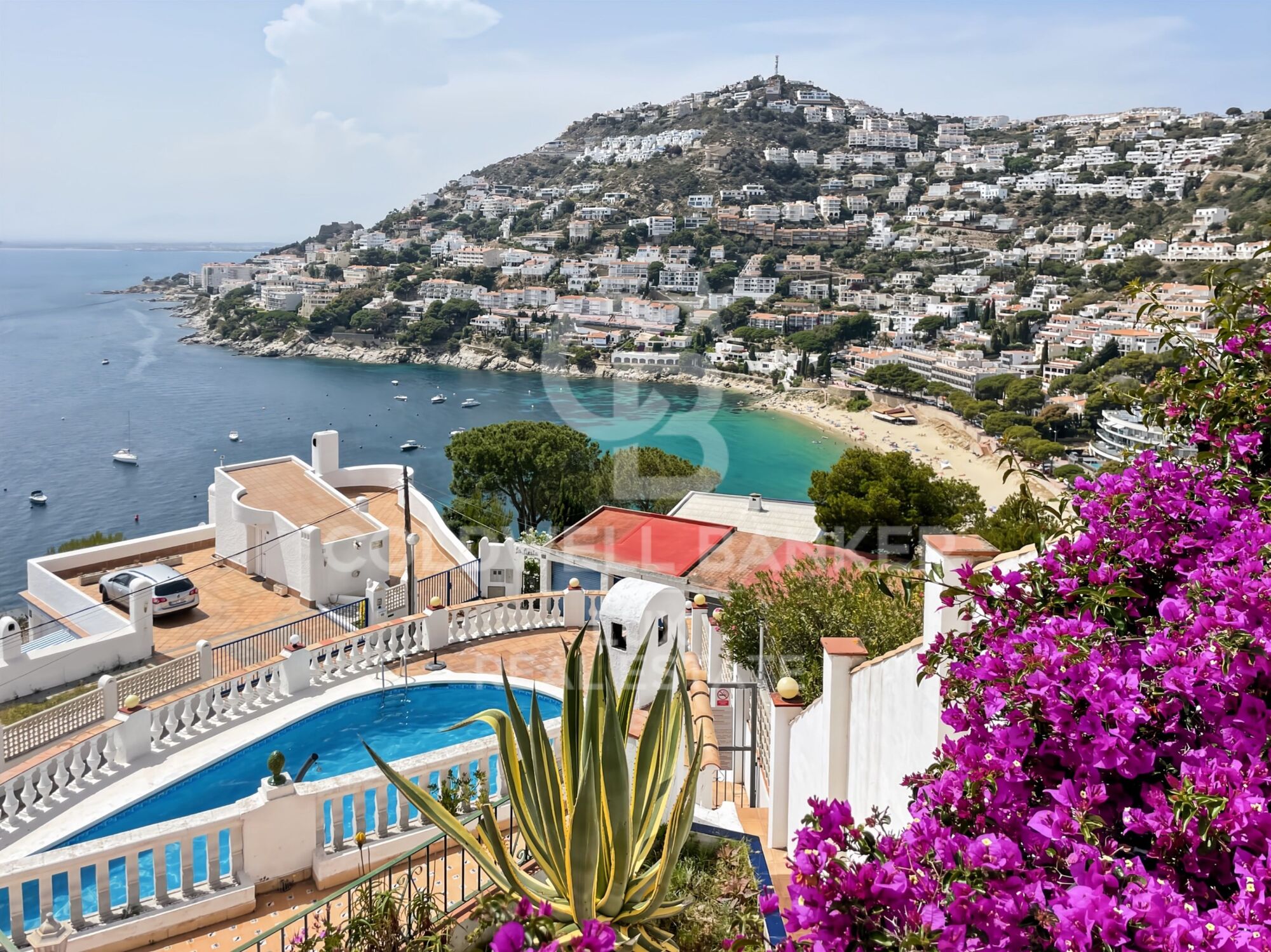 Maison à vendre à Roses, Canyelles : vue mer, piscine et garage privé
