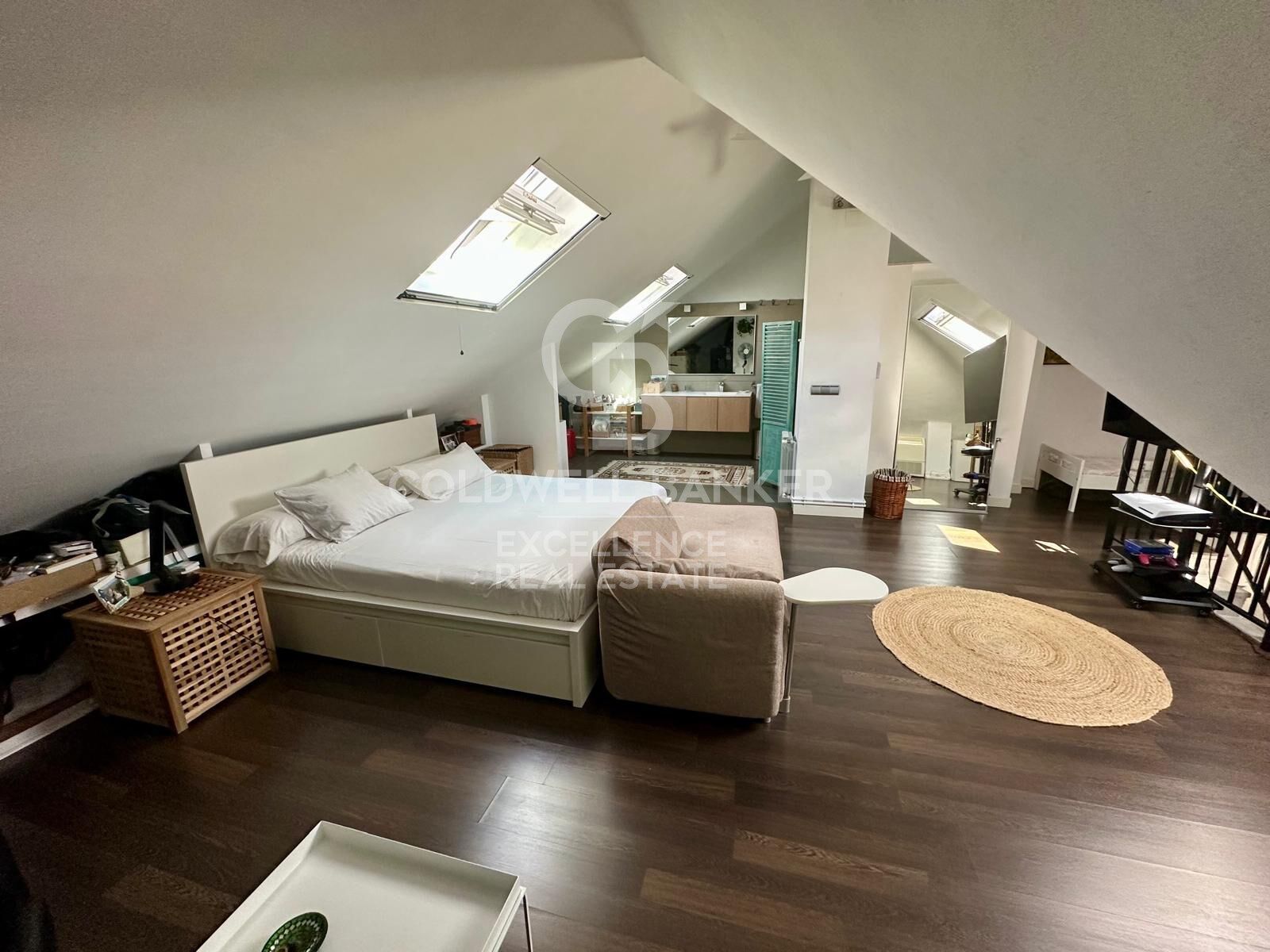 Precioso Ático Dúplex reformado en Serrería