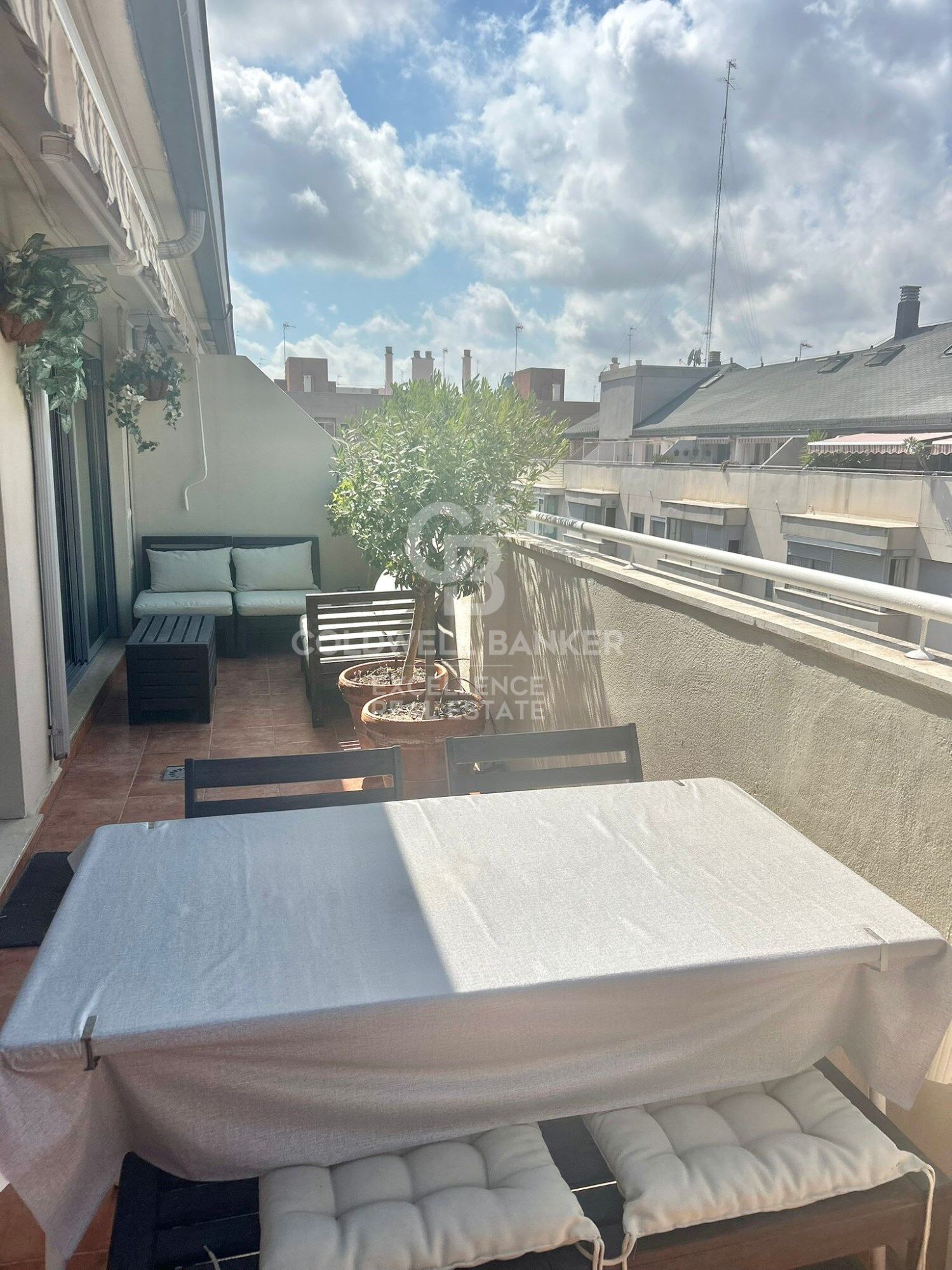 Precioso Ático Dúplex reformado en Serrería