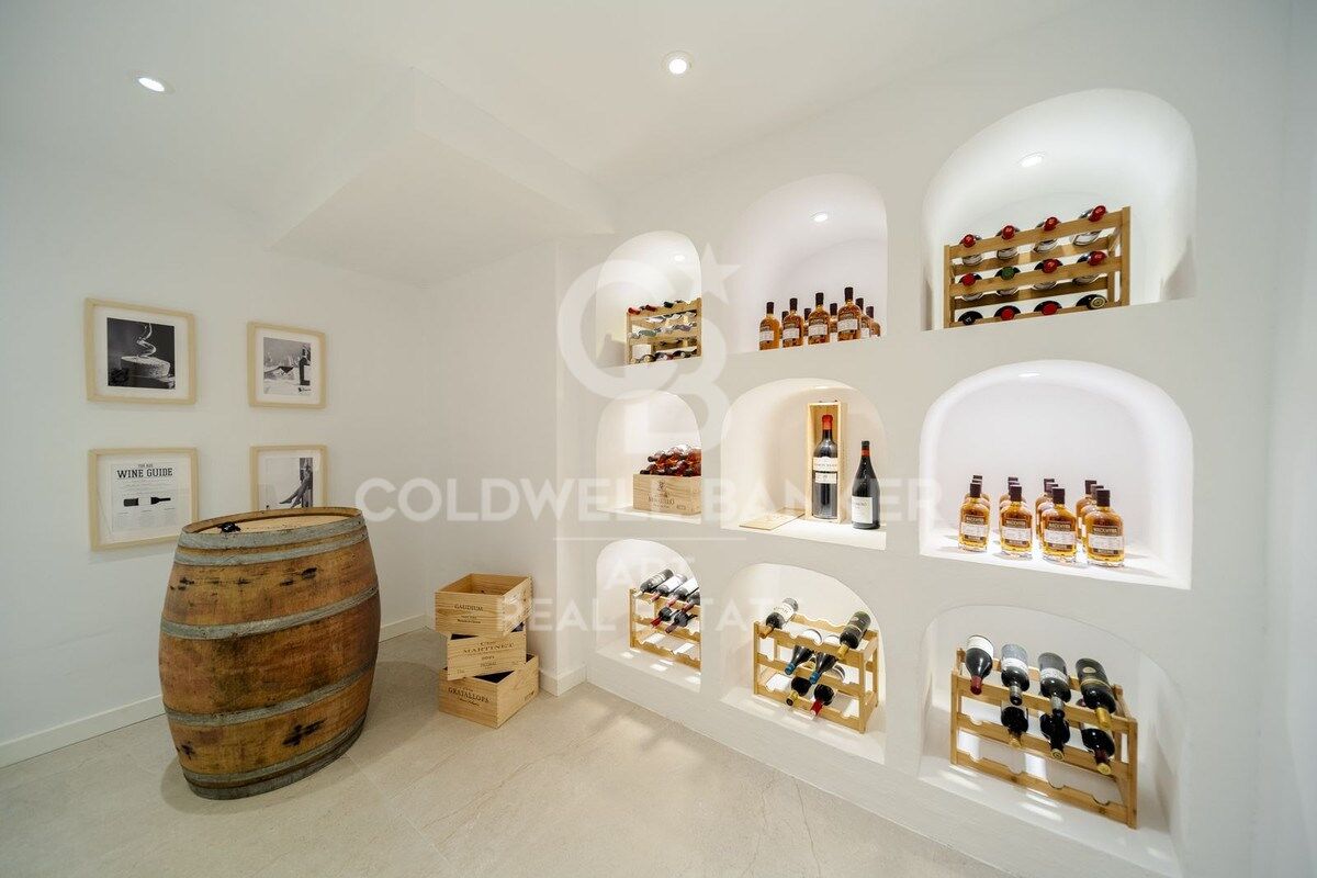 Magnifique villa avec des vues panoramiques incomparables sur la mer et les montagnes, à Benalmádena