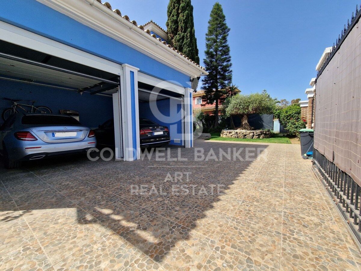 Unique Mediterranean-style villa with private tennis court in Guadalmina Baja, Marbella