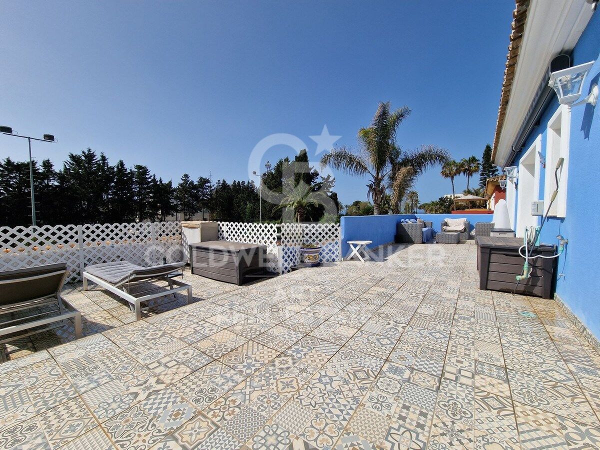 Unique Mediterranean-style villa with private tennis court in Guadalmina Baja, Marbella