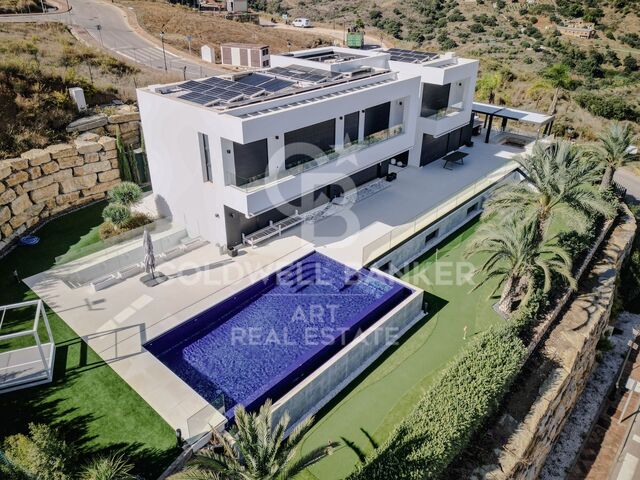 Villa Contemporánea de Lujo en La Cala Golf