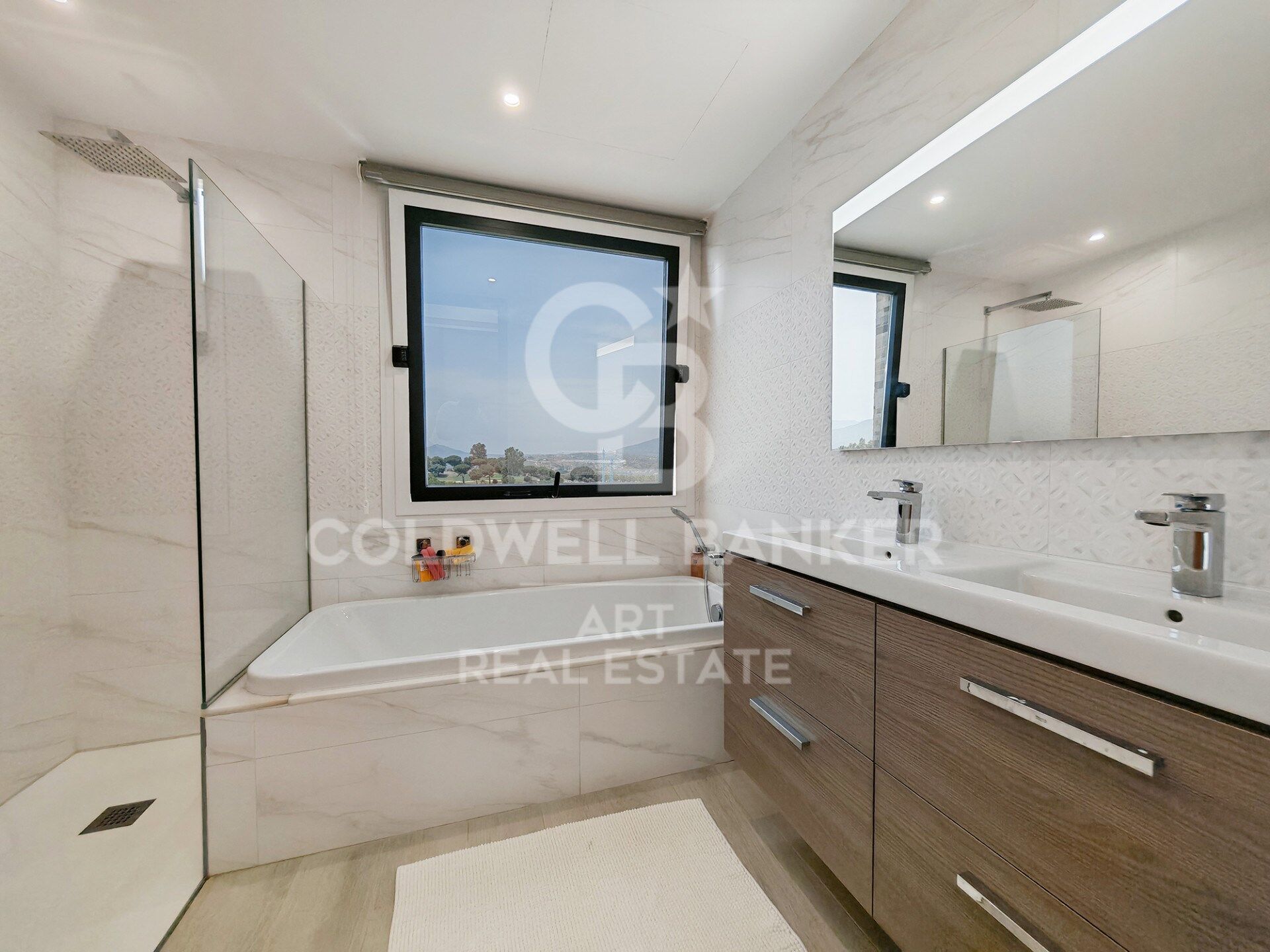 Villa de lujo en primera línea de golf en venta en La Cala Golf Resort, Costa de Mijas