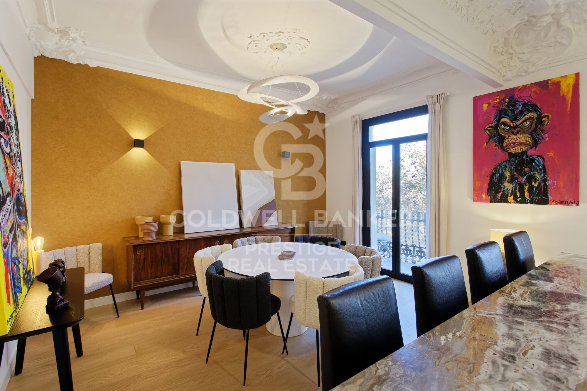 Piso reformado con acabados de lujo en Sant Antoni, Barcelona