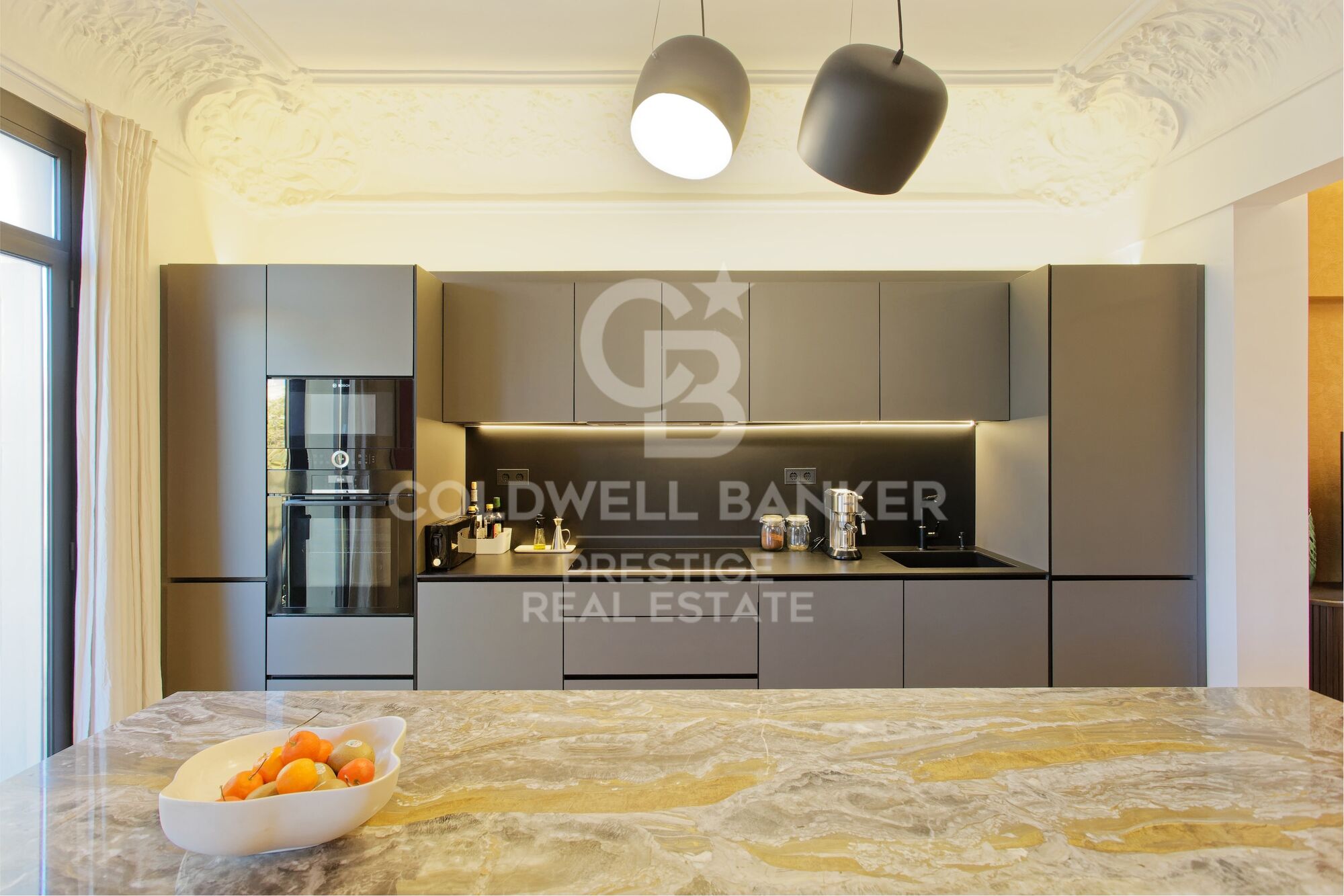 Appartement rénové avec finitions de luxe à Sant Antoni, Barcelona