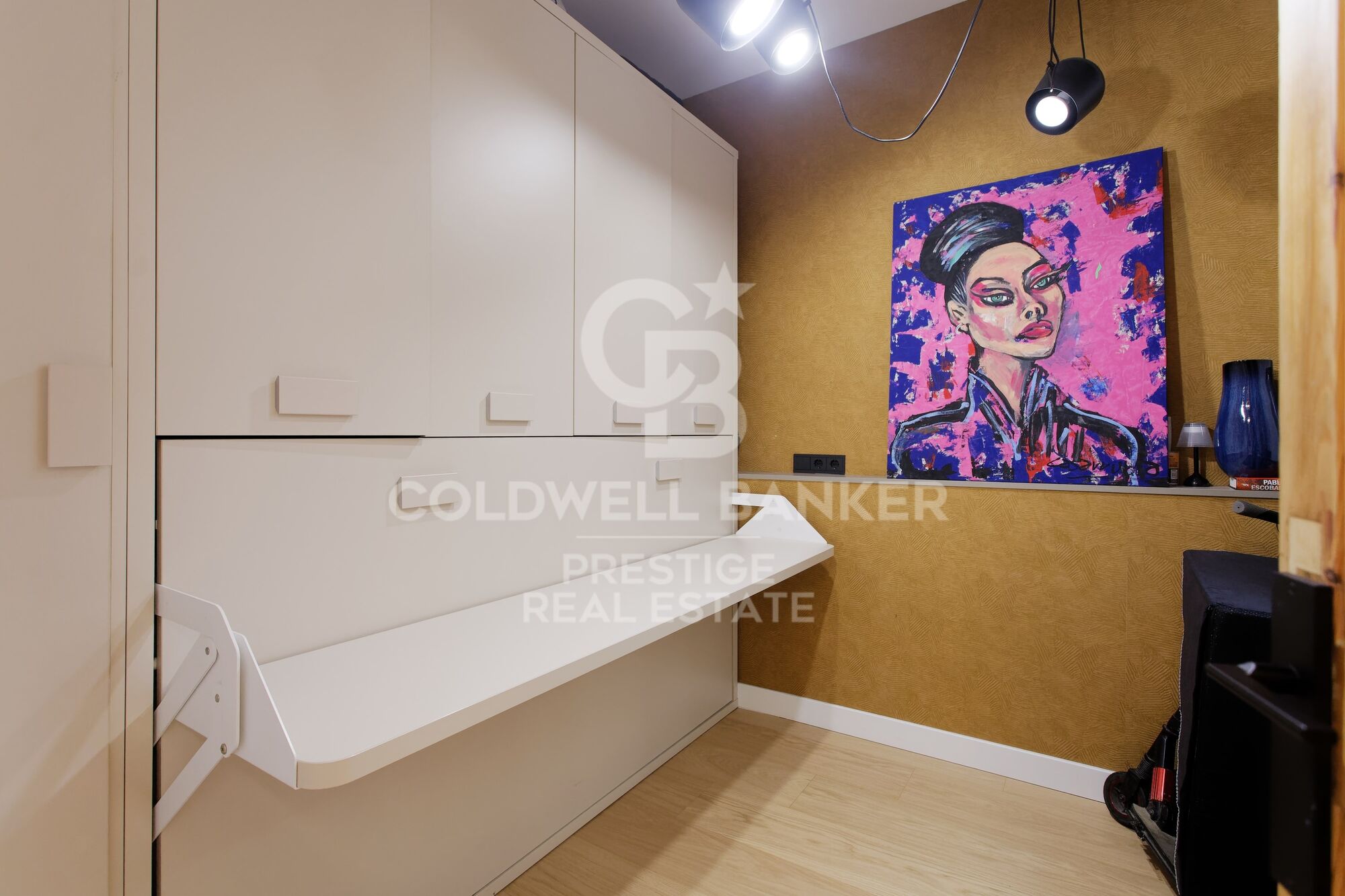 Renovierte Wohnung mit luxuriösen Ausstattungen in Sant Antoni, Barcelona