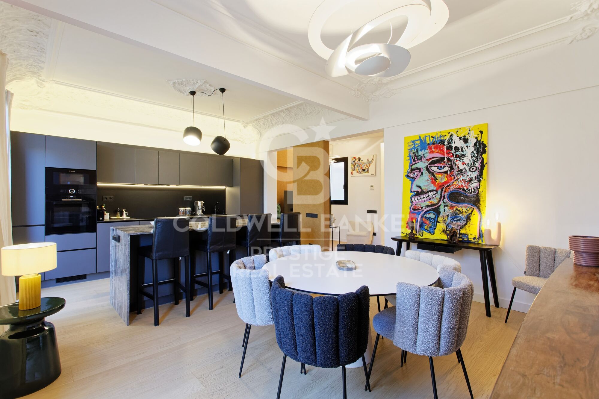 Appartement rénové avec finitions de luxe à Sant Antoni, Barcelona