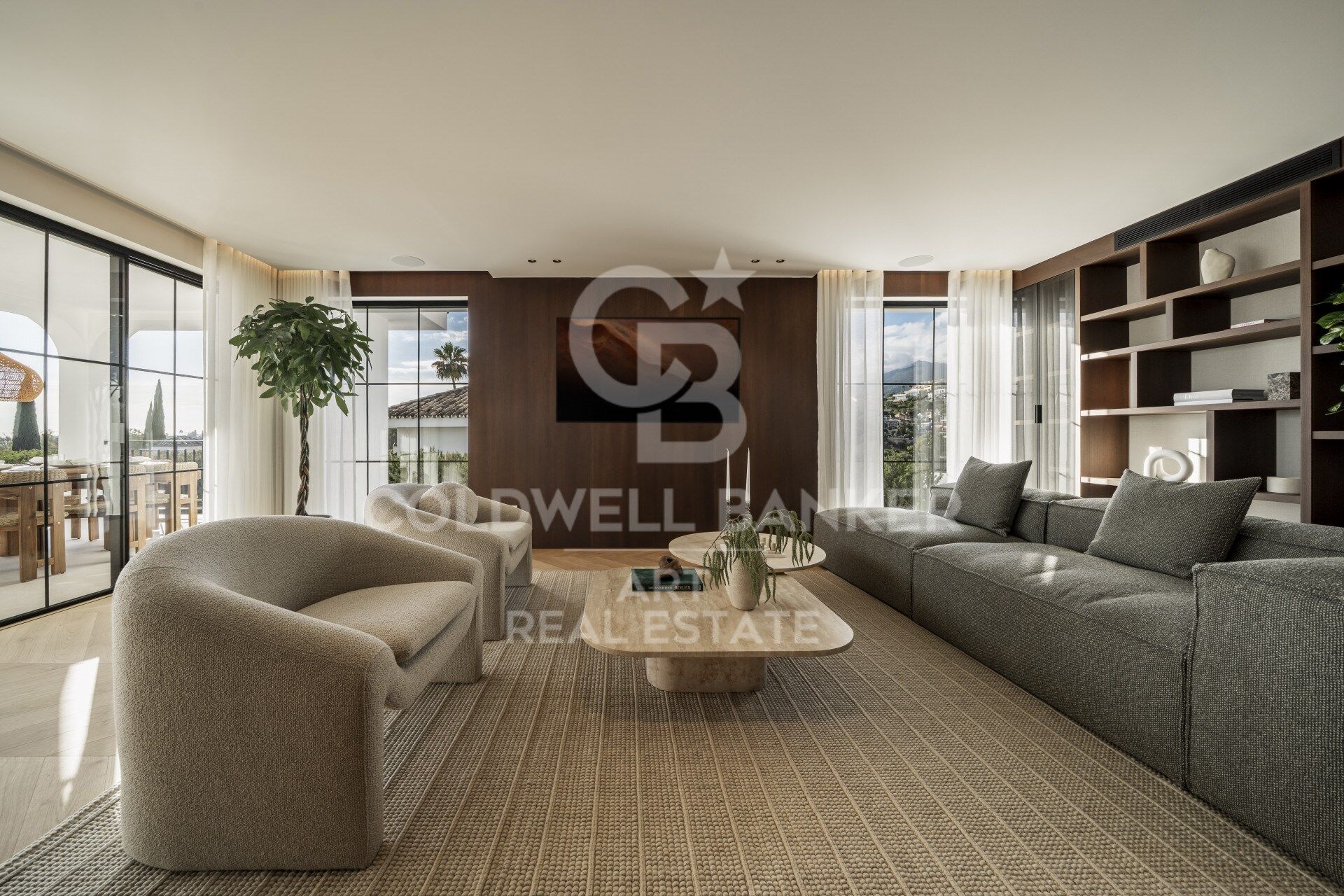 Spectacular fully renovated five-bedroom villa in Nueva Andalucía, Marbella