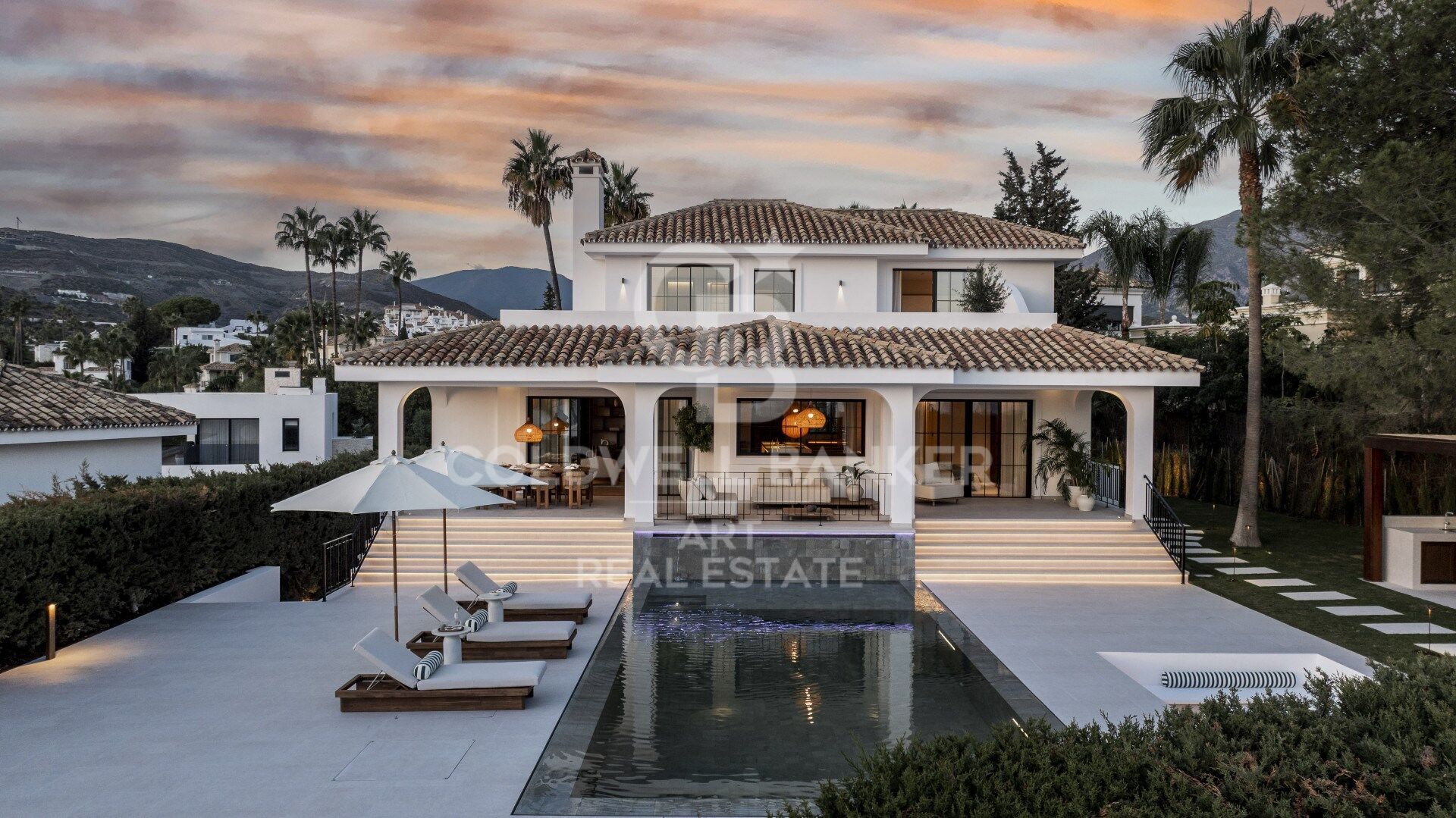 Espectacular villa completamente renovada de cinco dormitorios en Nueva Andalucía, Marbella