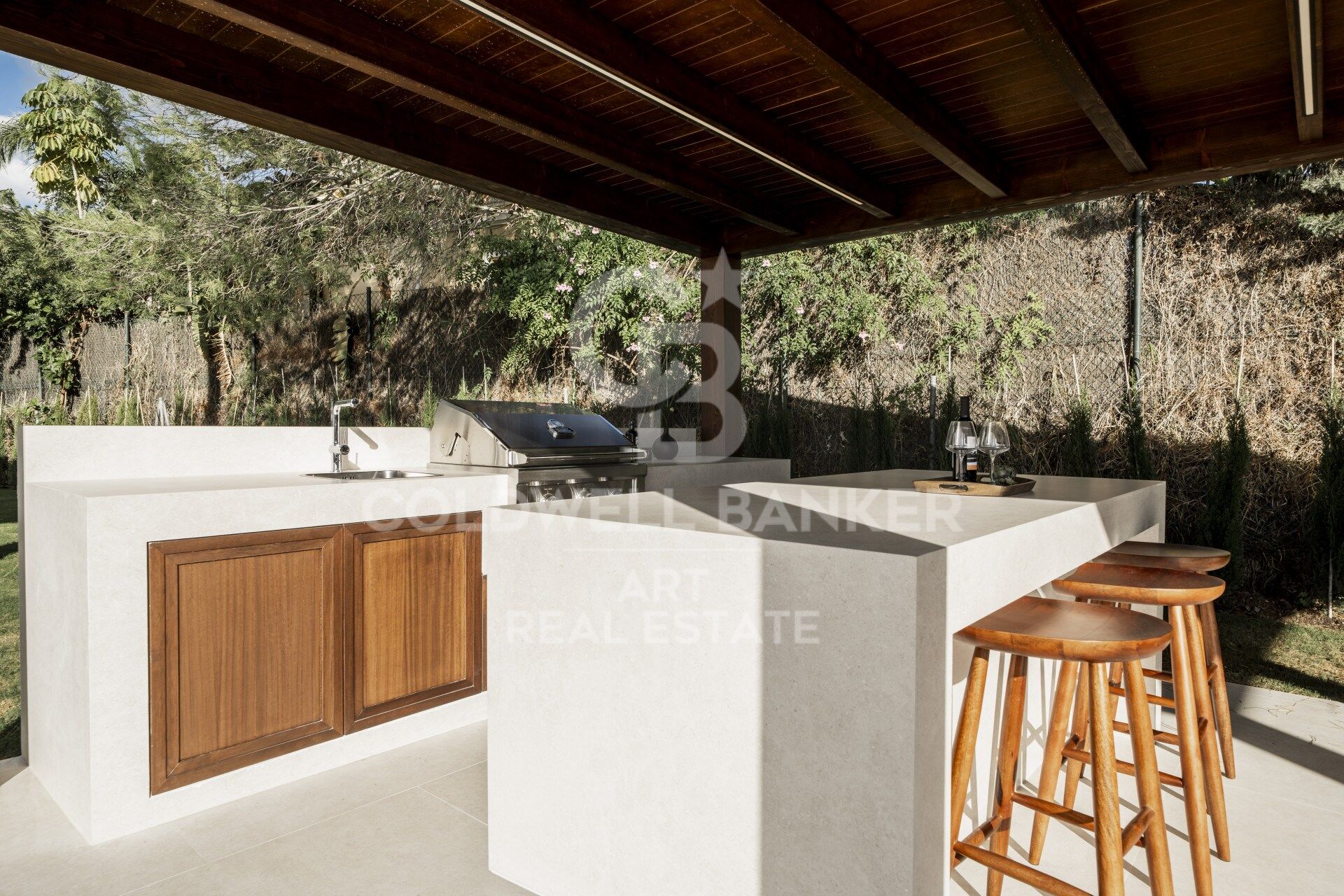 Spectacular fully renovated five-bedroom villa in Nueva Andalucía, Marbella
