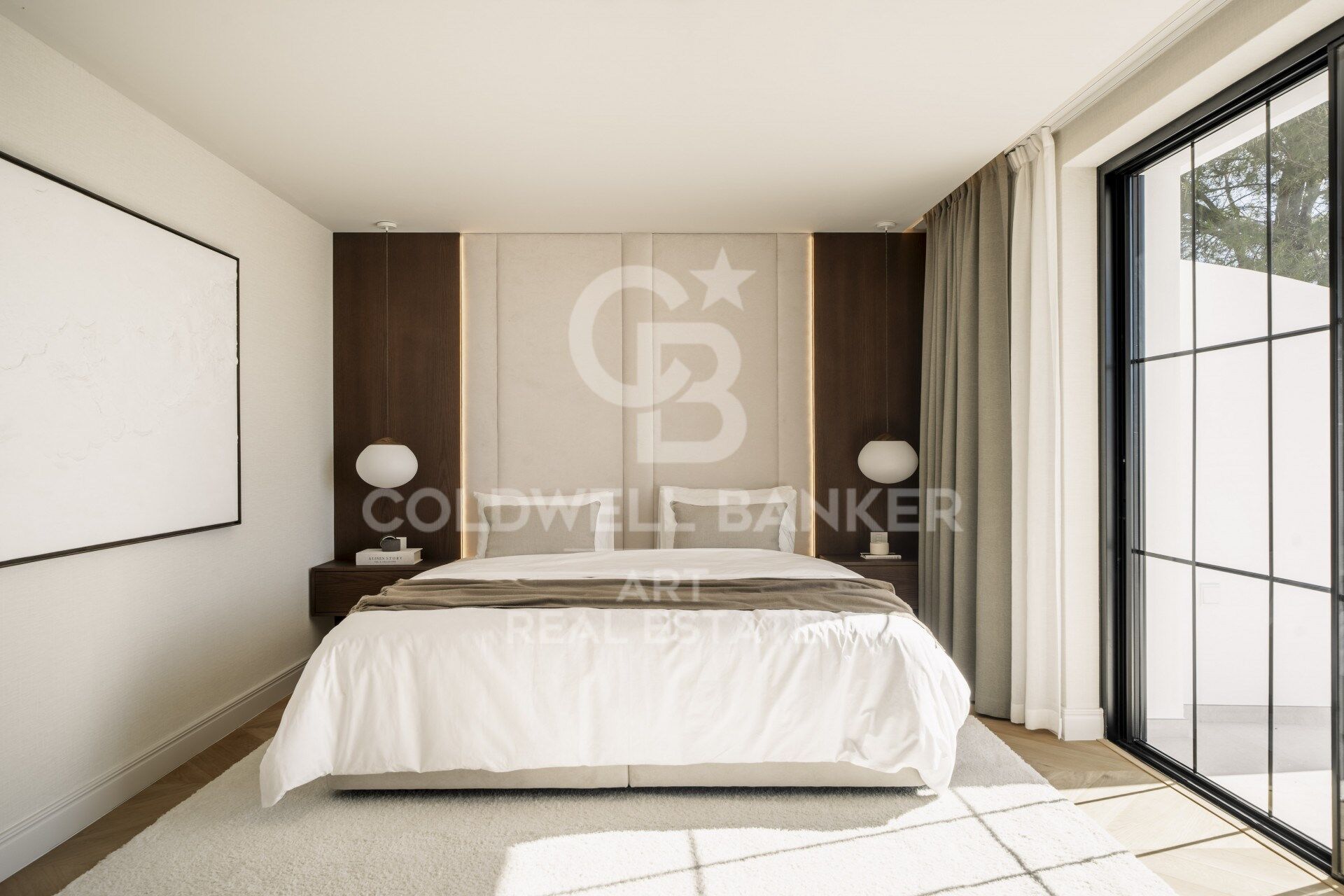 Espectacular villa completamente renovada de cinco dormitorios en Nueva Andalucía, Marbella