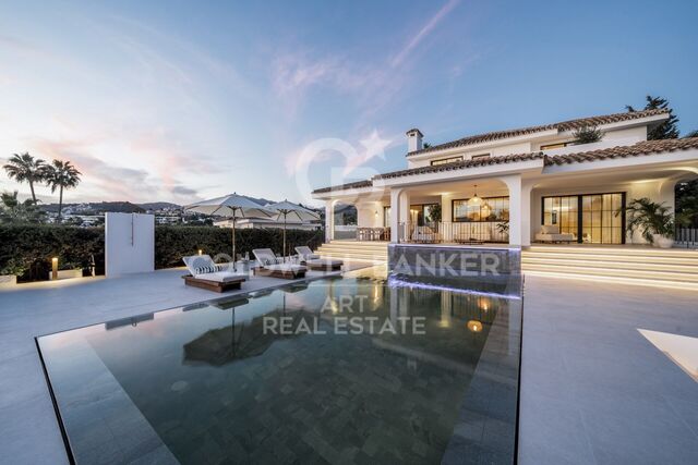 Spectacular fully renovated five-bedroom villa in Nueva Andalucía, Marbella