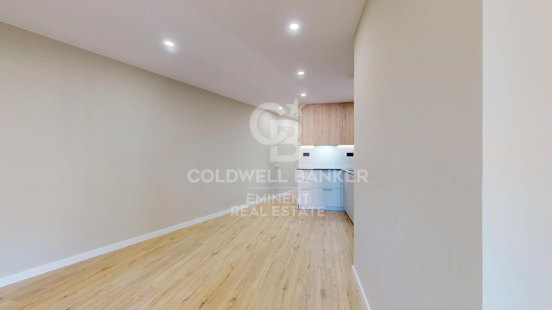 Spektakuläre Wohnung in oberer Etage mit doppelter Ausrichtung an der Rambla Brasil, die vollständig renoviert übergeben wird.