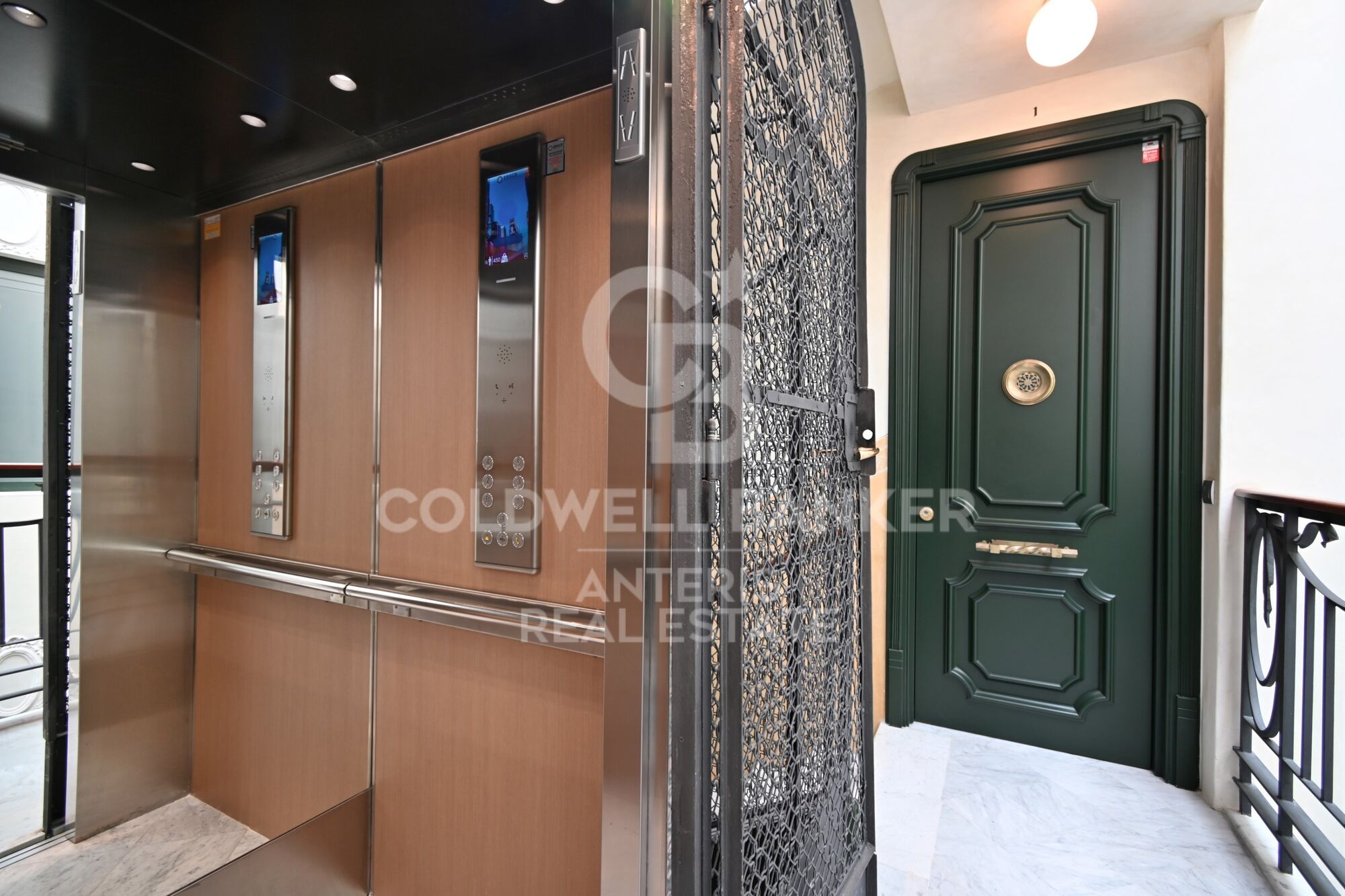 Duplex Penthouse with Parking and Storage in a Historic Building