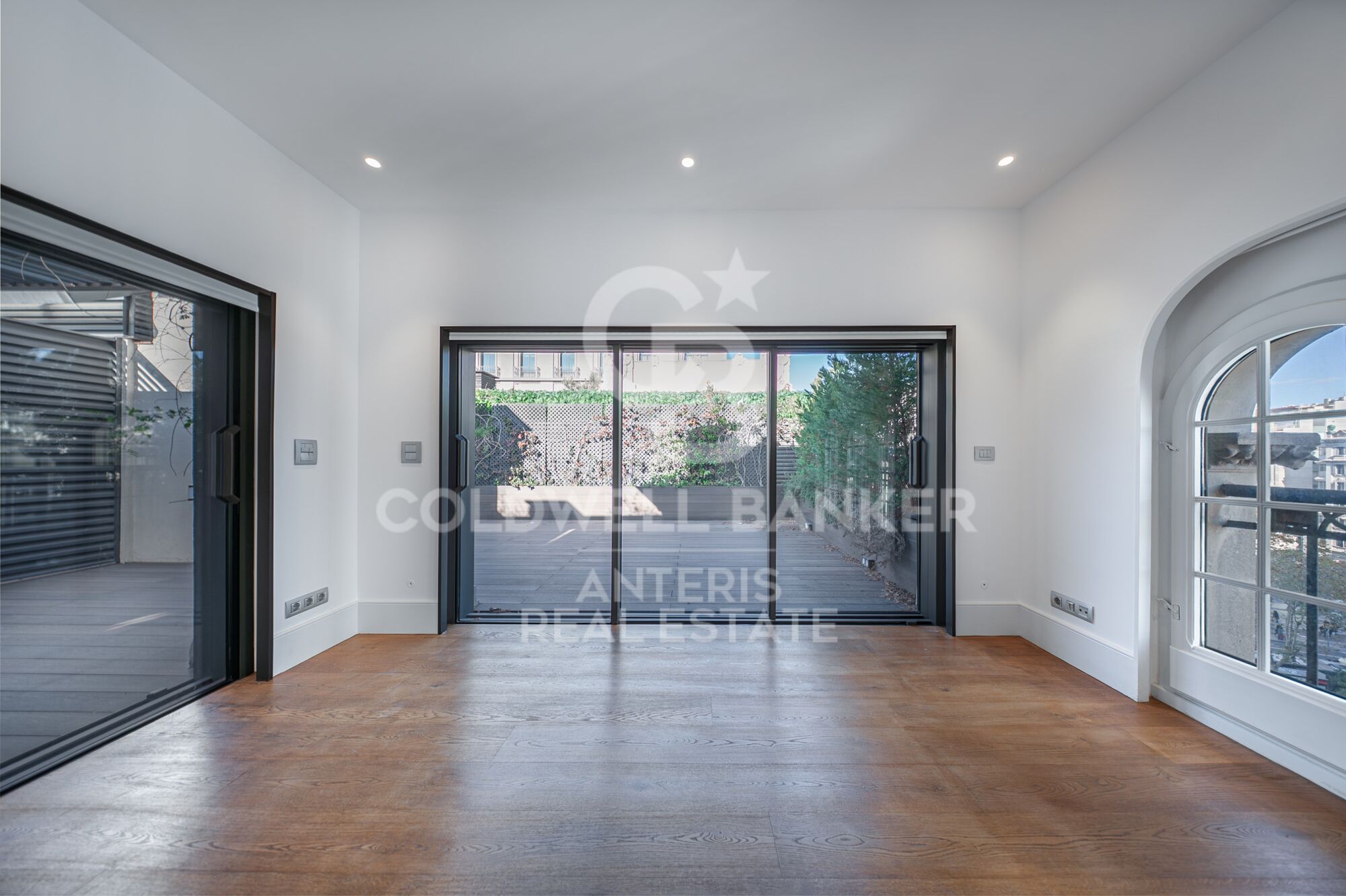 Duplex Penthouse with Parking and Storage in a Historic Building