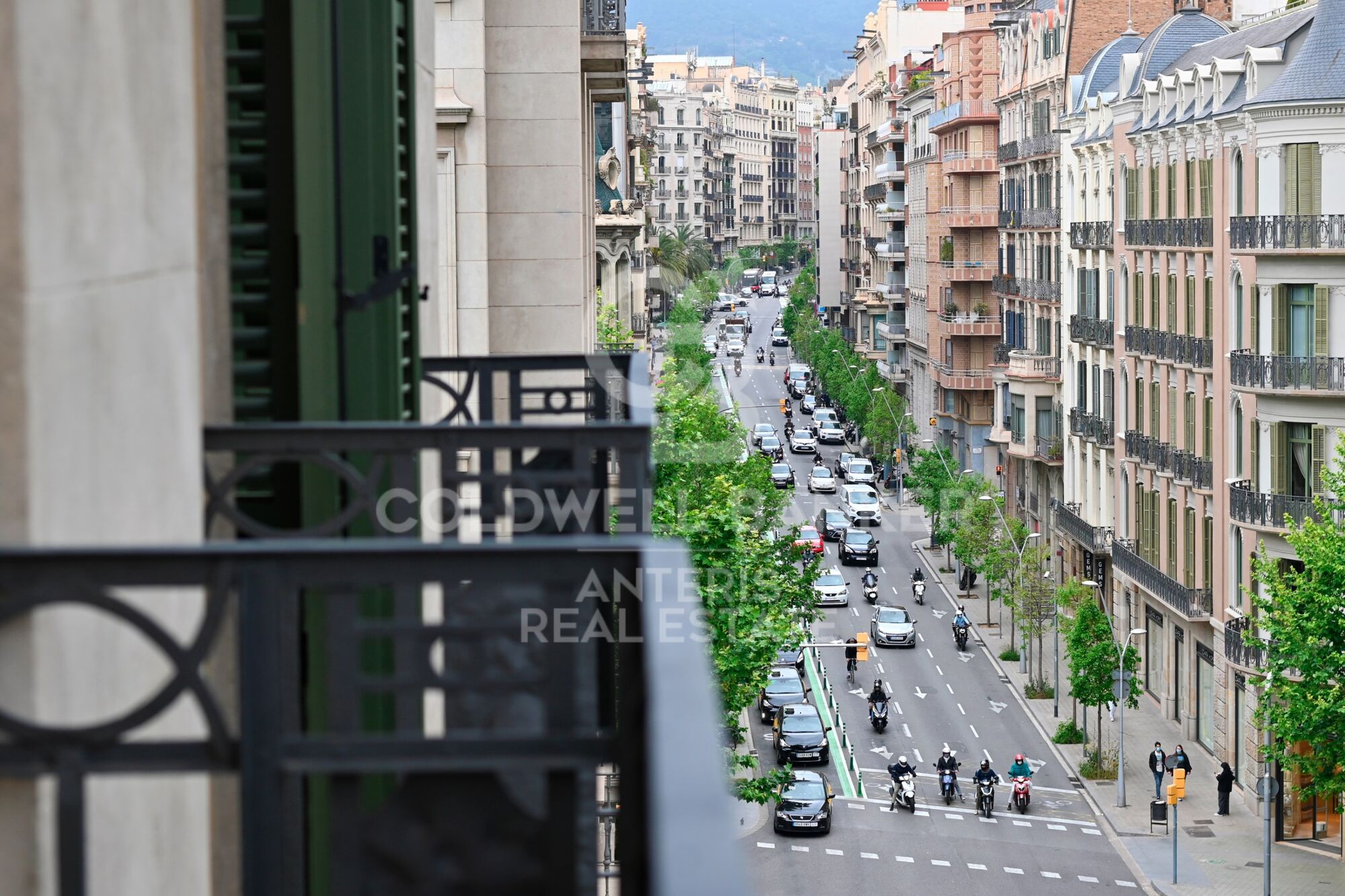 Duplex Penthouse with Parking and Storage in a Historic Building