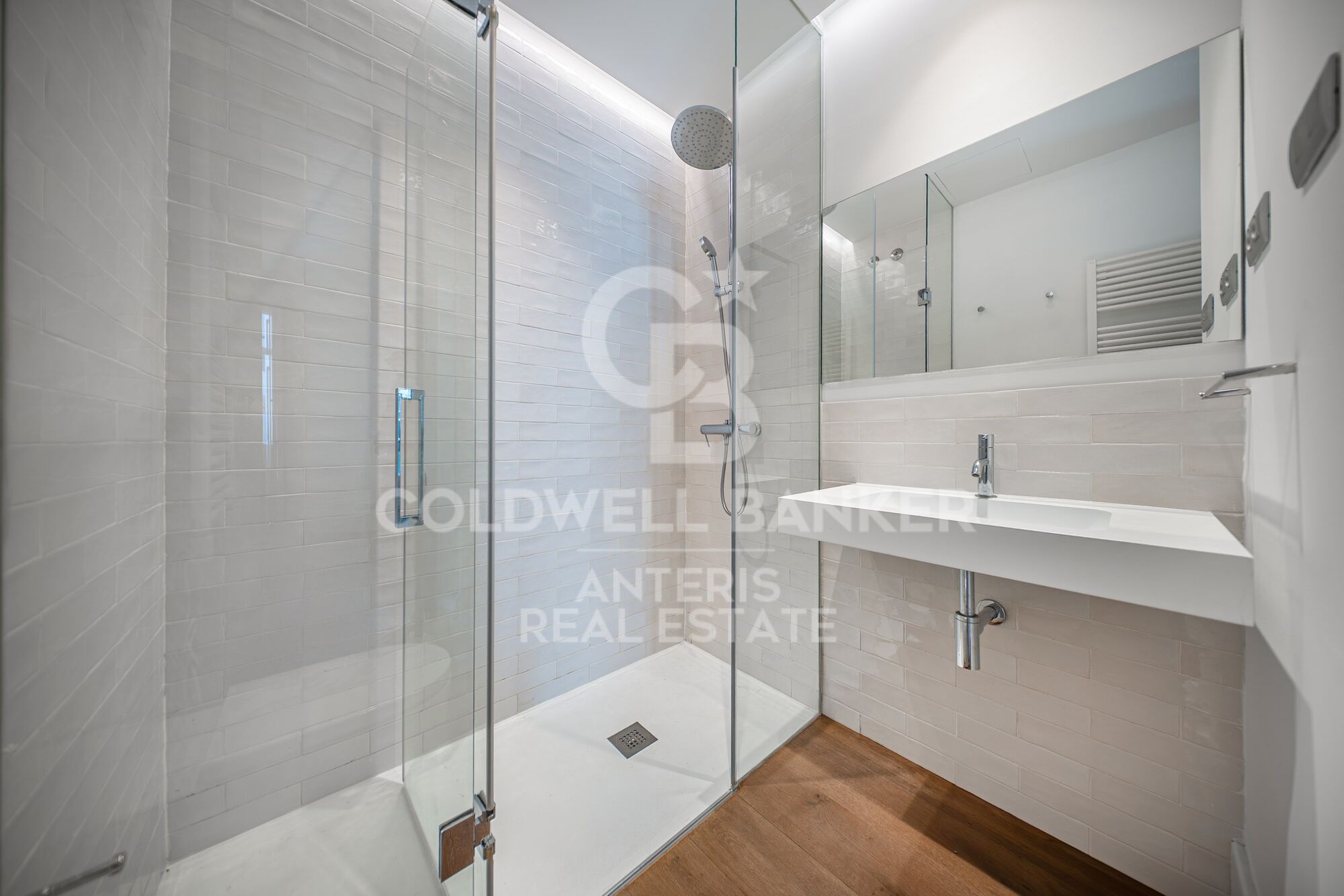 Duplex Penthouse with Parking and Storage in a Historic Building