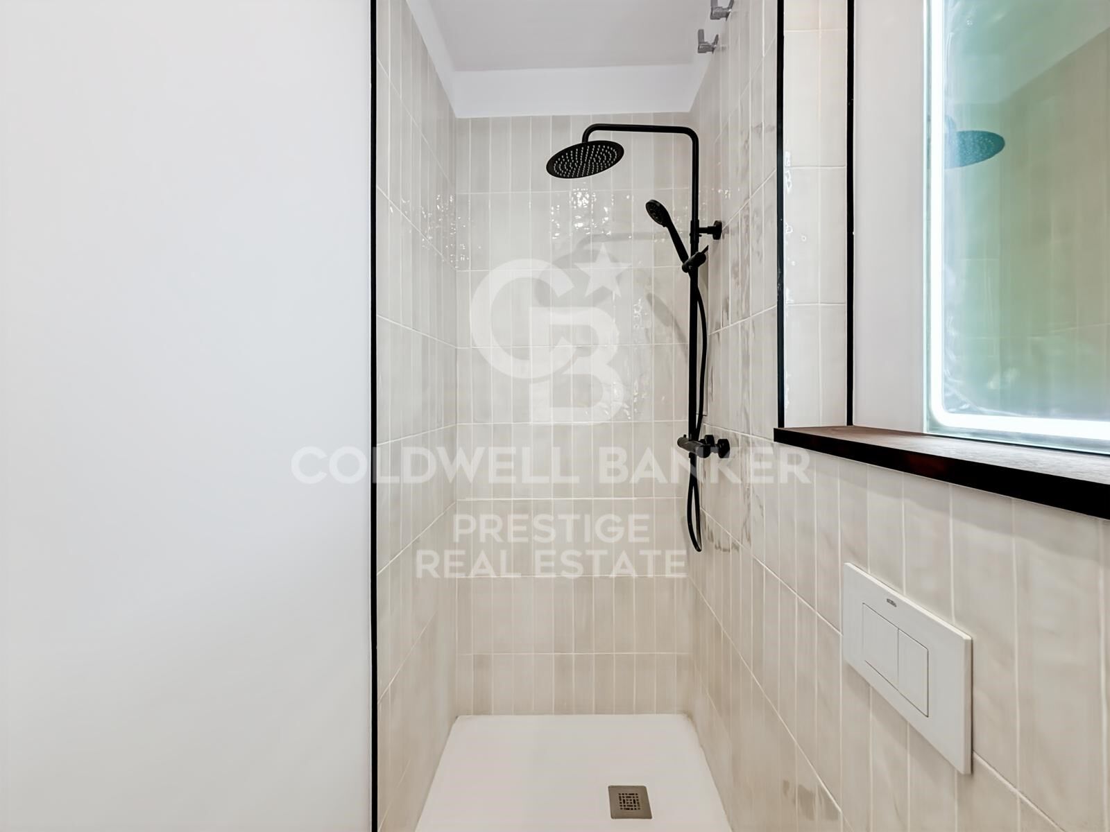 Appartement rénové sur le Passeig de Sant Joan, Barcelona